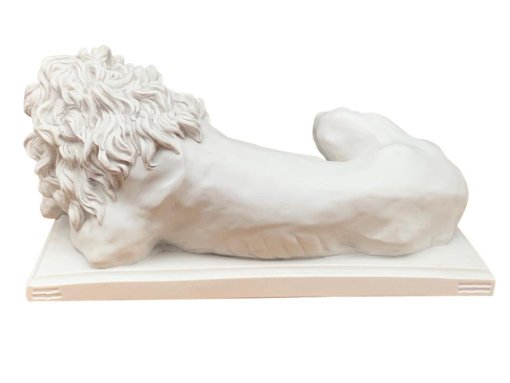 Large Marble Lions Statue in Pair, 20th Century 1