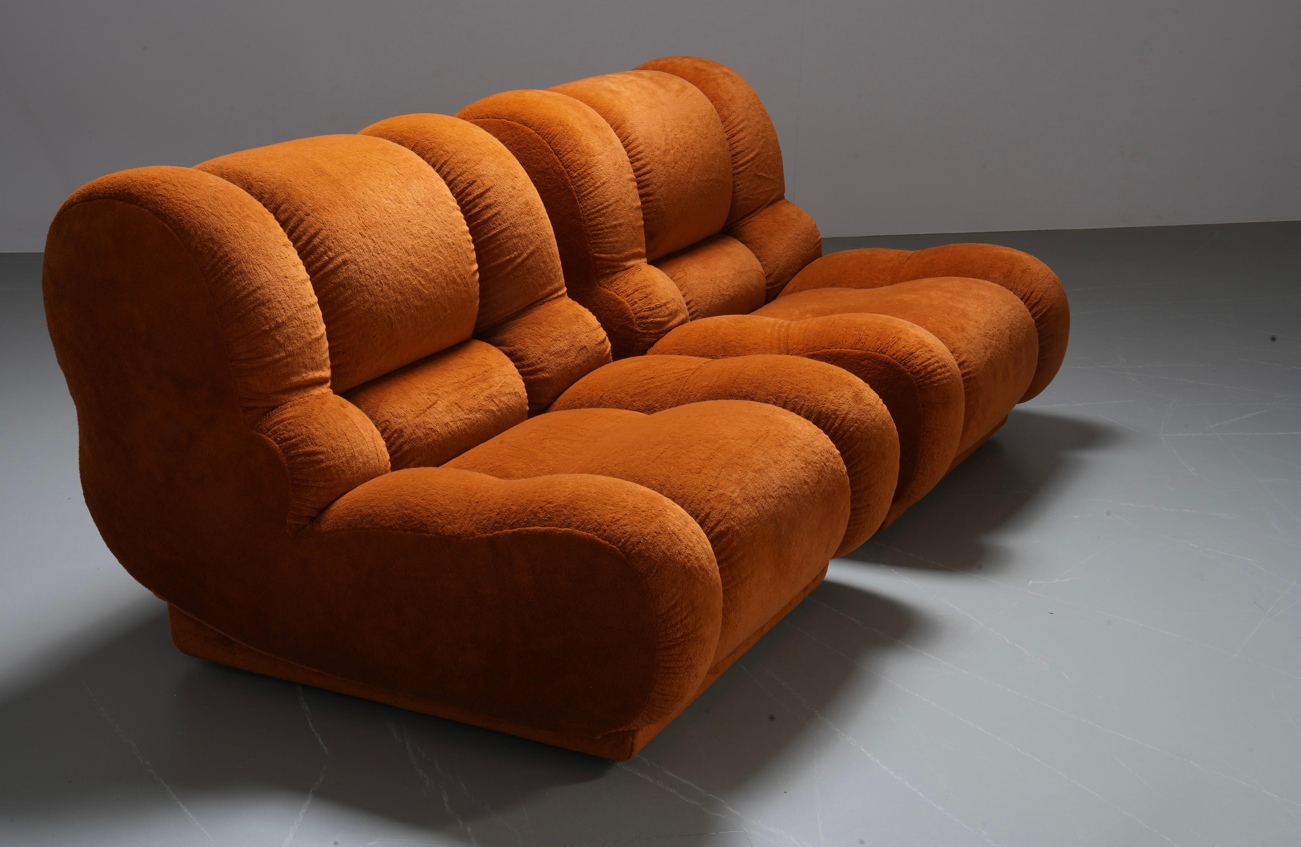 Late 20th Century Large Living room set in orange / rusty brown Velvet, Italy, 1970's For Sale