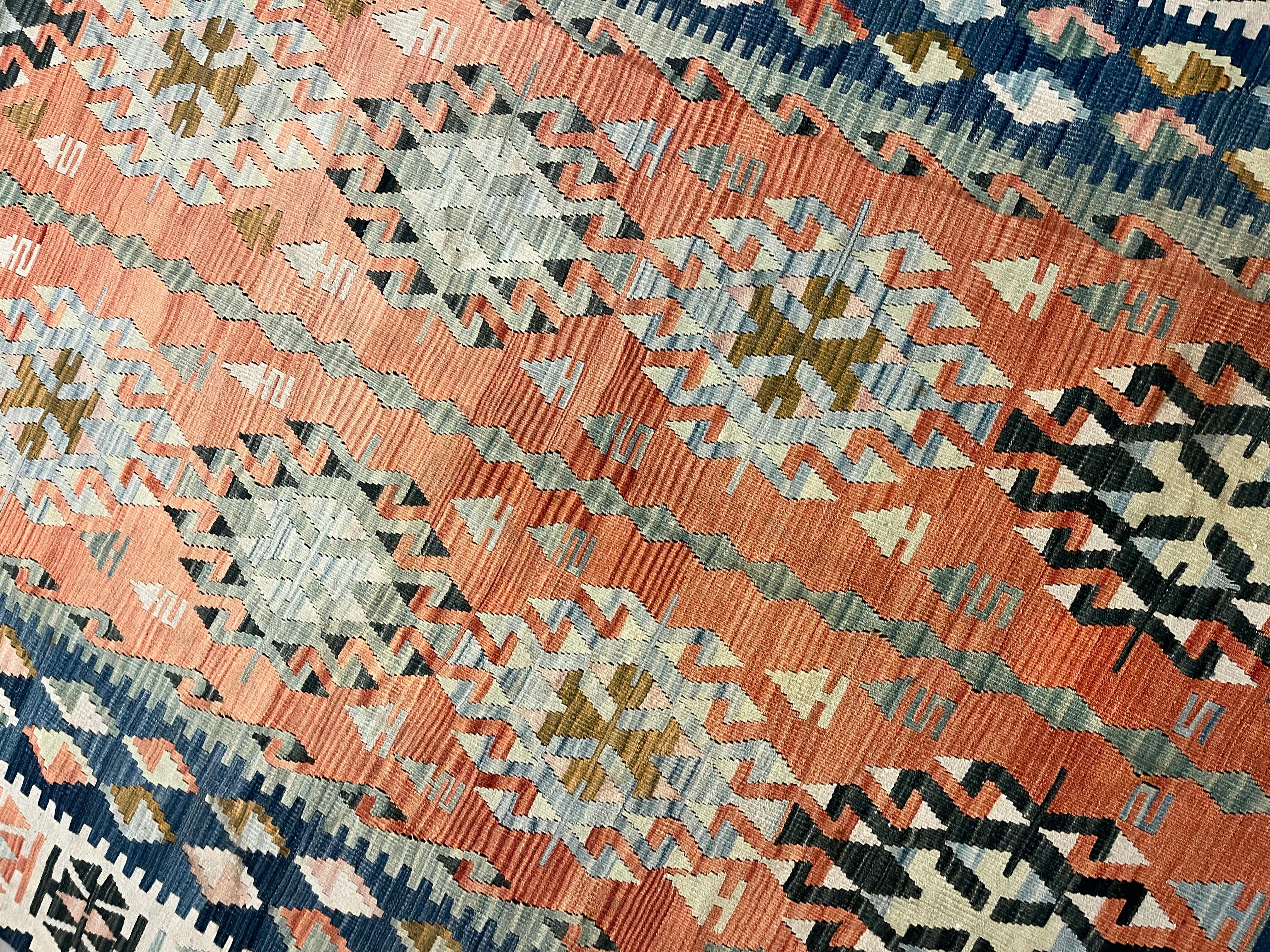 Early 20th Century Large Living Room Vintage Kilim Rug, Handmade Geometric Wool Flatweave Carpet For Sale