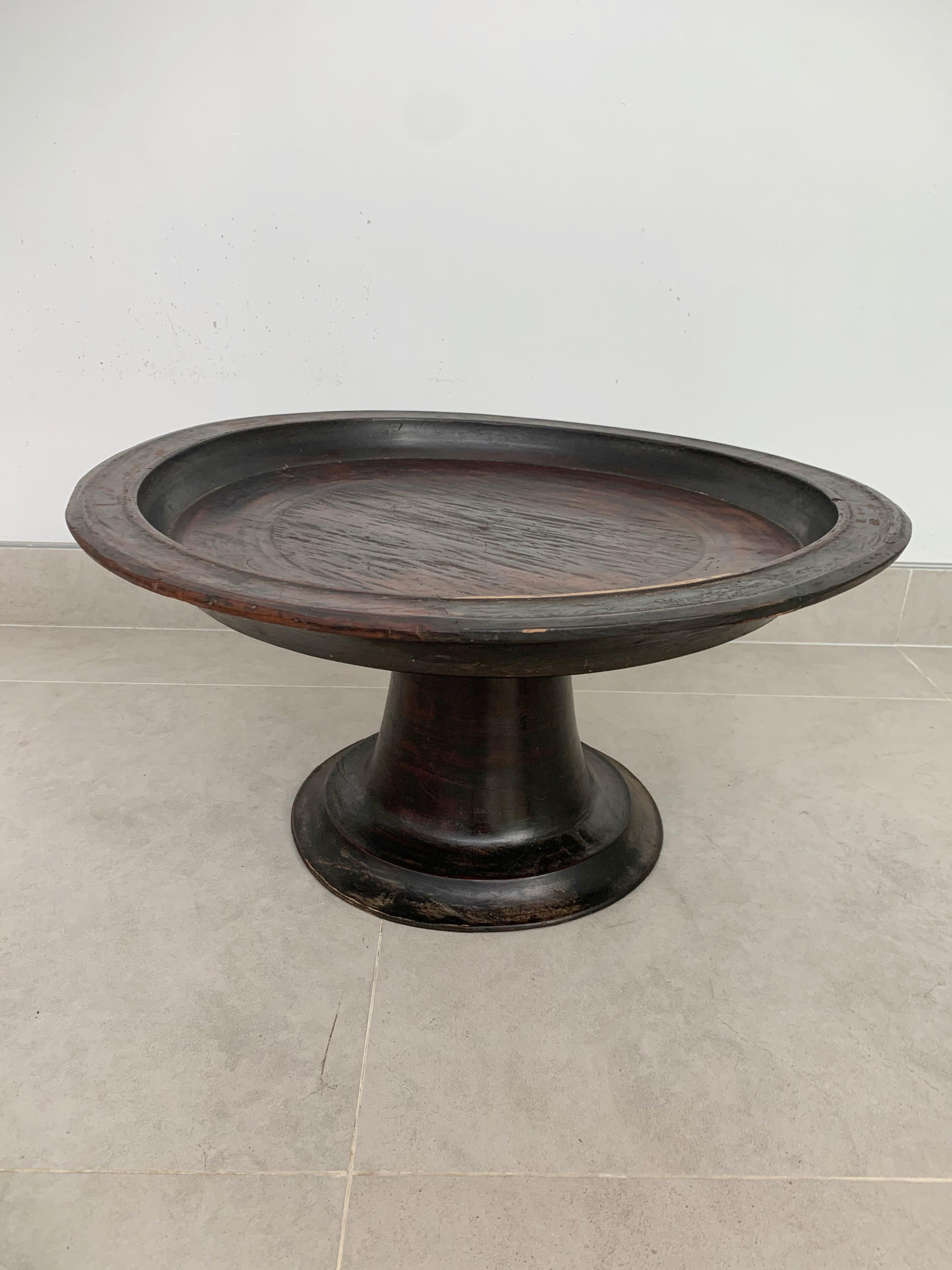 Autre Plateau / bol tribal Lombok 'Dulang' / Petite table en vente