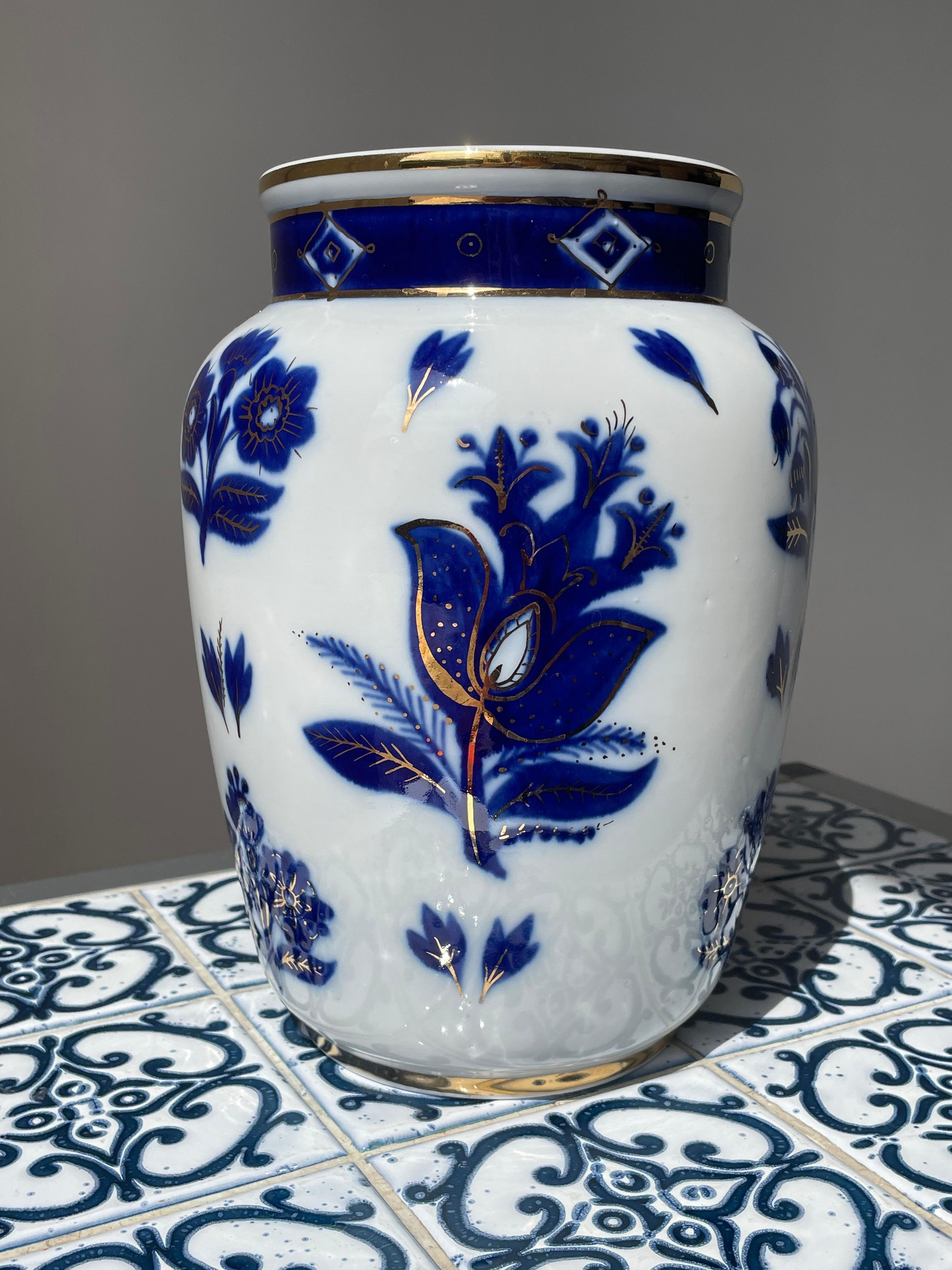 Hand-Painted Large Lomonosov 22K Gold, Blue, White Porcelain Vase, USSR, 1950s For Sale
