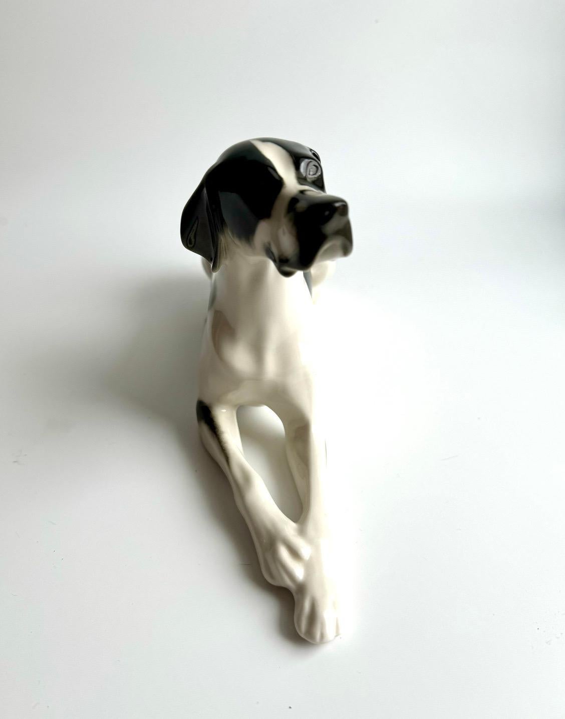 Unknown Large Lomonosov Russian Porcelain Black/ White English Pointer Dog Figurine For Sale