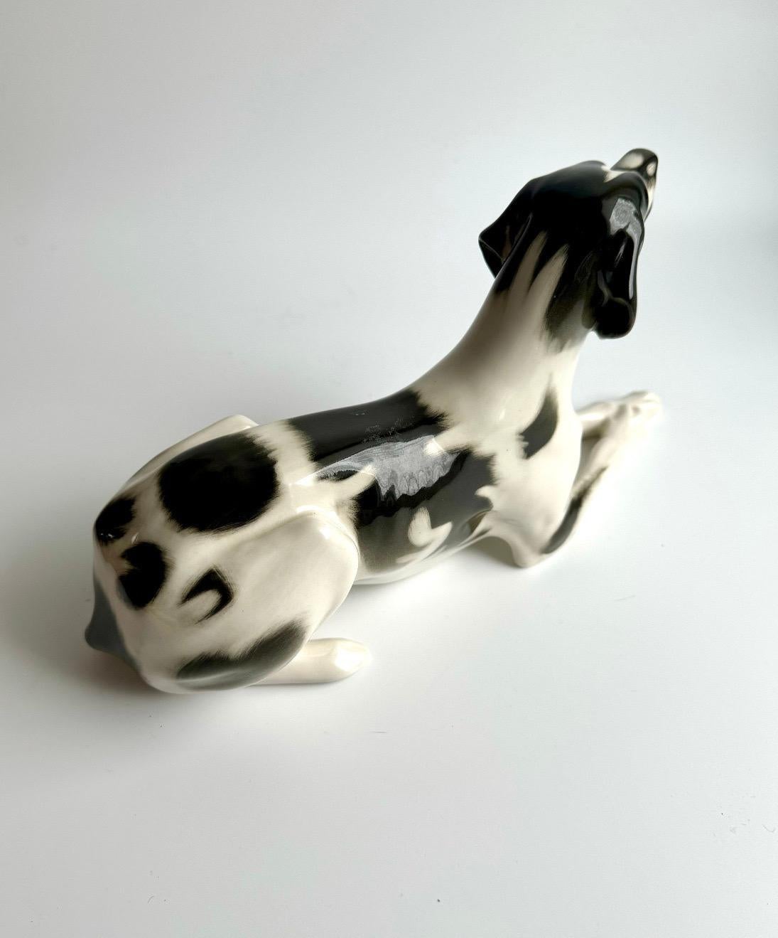 Hand-Painted Large Lomonosov Russian Porcelain Black/ White English Pointer Dog Figurine For Sale