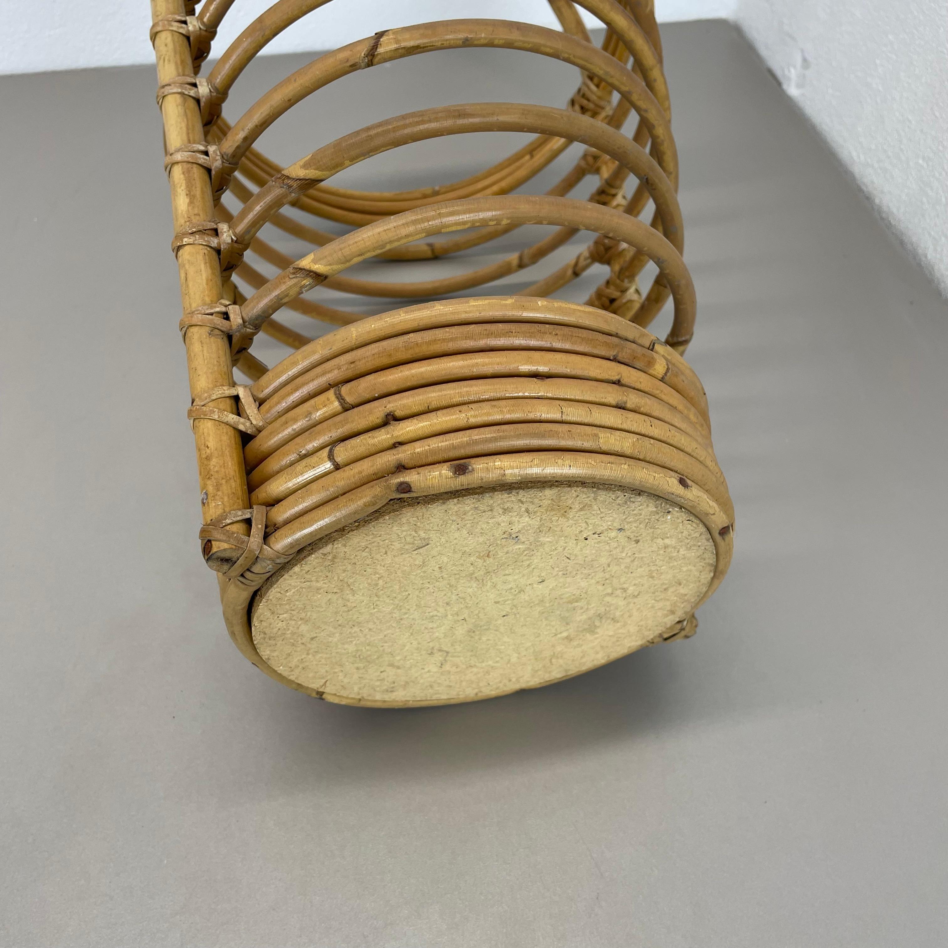 Portaombrelli in rattan Bauhaus, Francia, anni '70, grande 60 cm, con occhiello in vendita 12