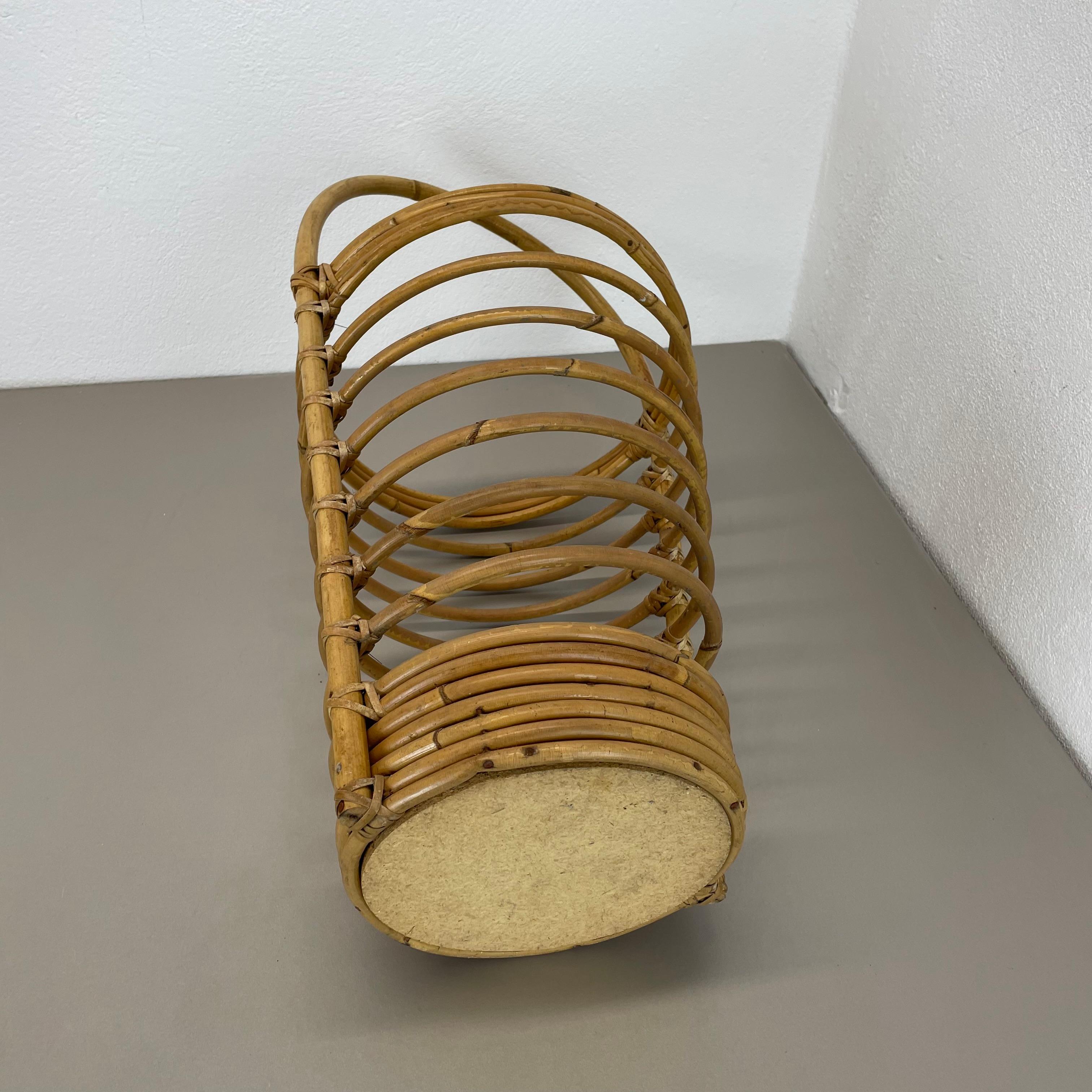 Portaombrelli in rattan Bauhaus, Francia, anni '70, grande 60 cm, con occhiello in vendita 13