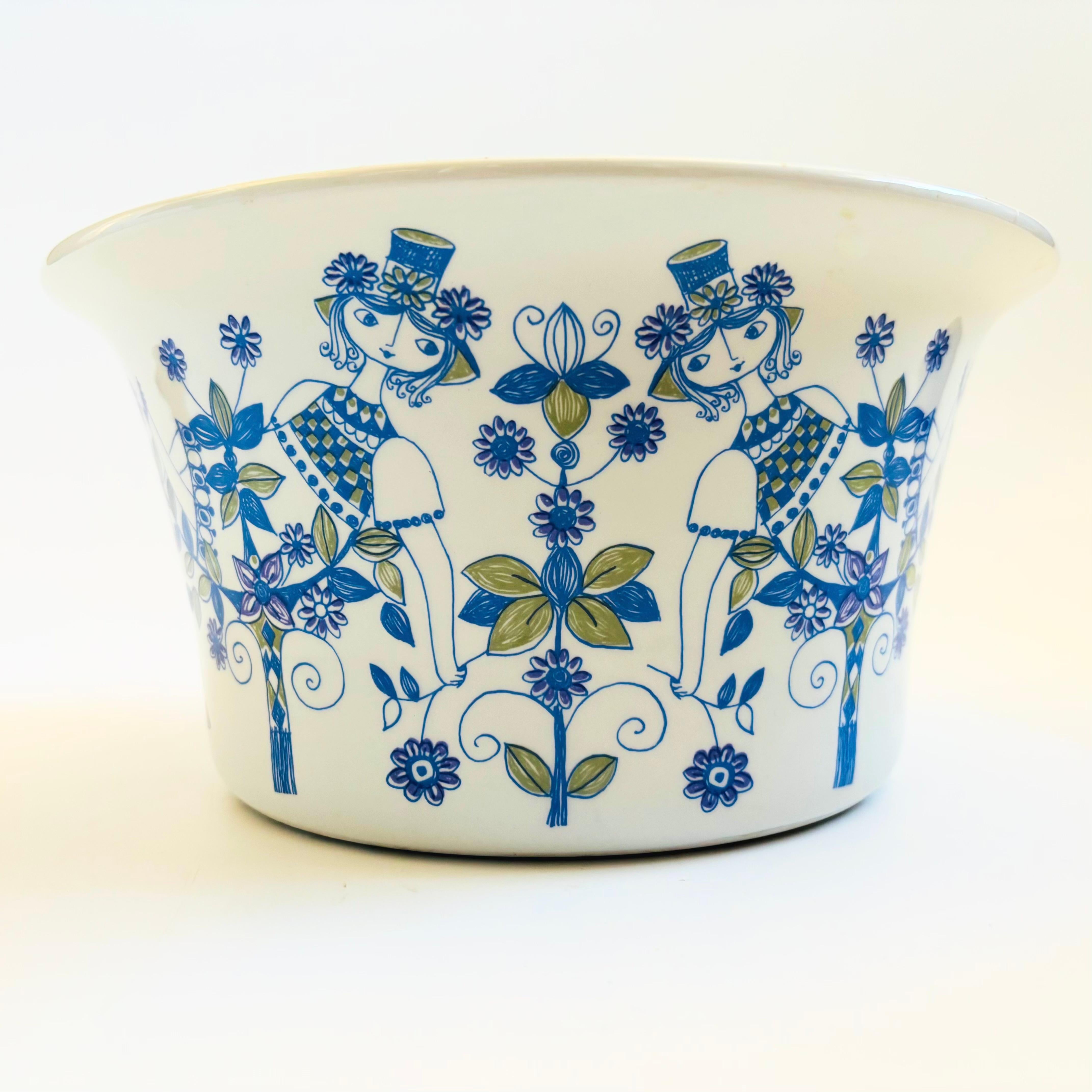 Mid-Century Modern Large Lotte by Figgjo Norway Lidded Serving Bowl For Sale