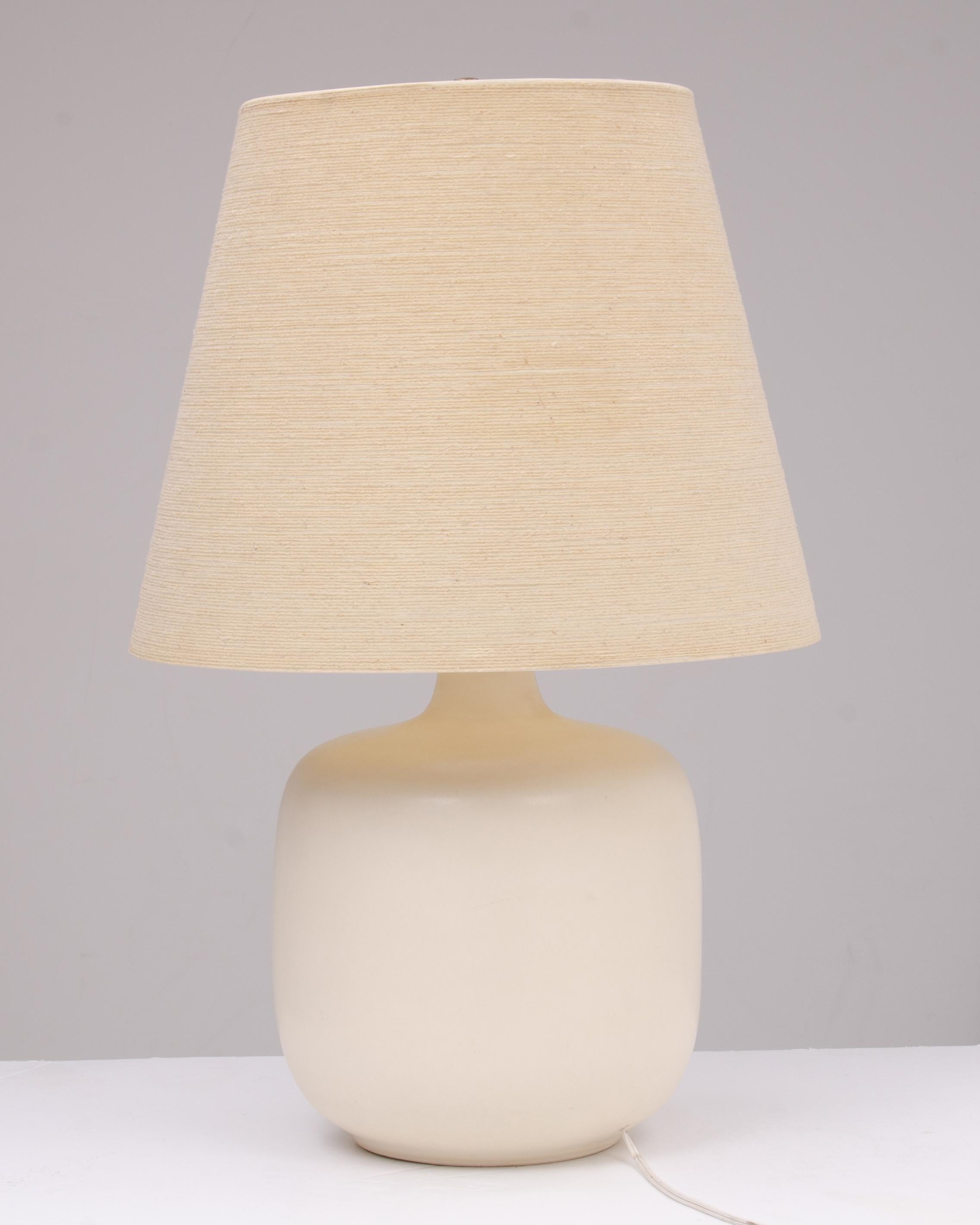 Mid-Century Modern Large Lotte & Gunnar Bostlund Table Lamp Original Shade Unmarked Bone Stoneware For Sale
