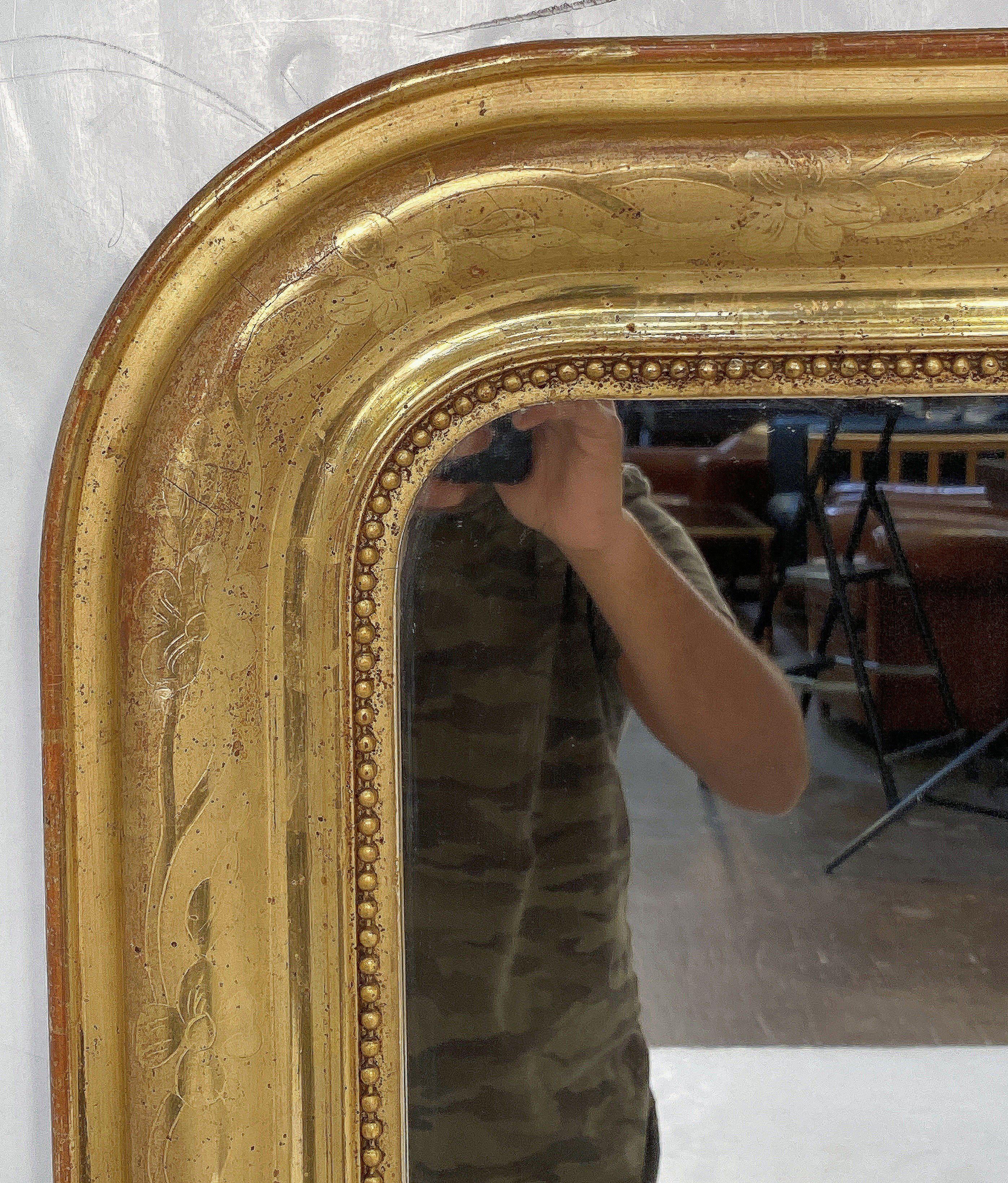 Glass Large Louis Philippe Arch Top Gilt Mirror (H 42 3/4 x W 34 1/4)