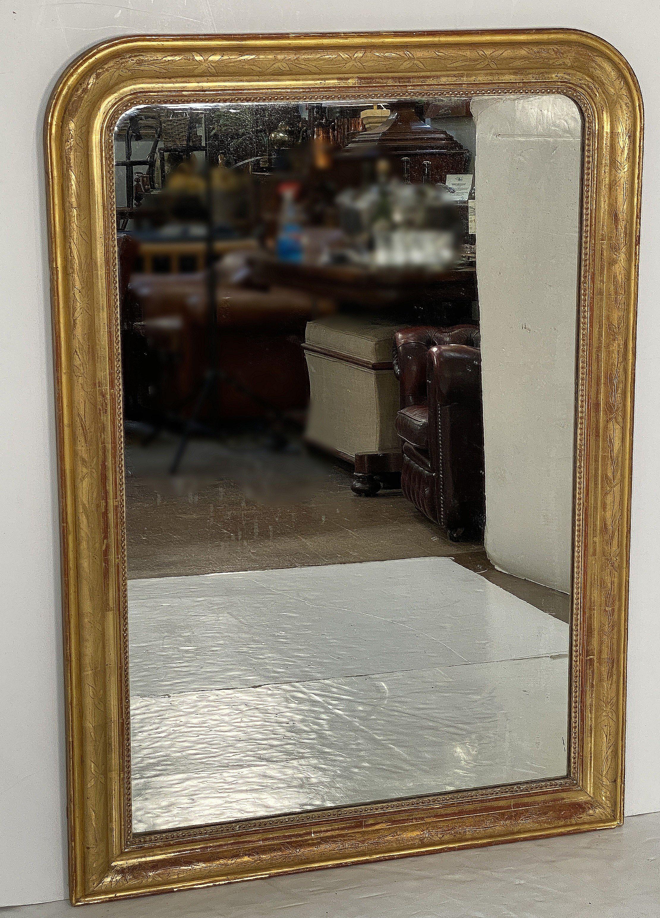 French Large Louis Philippe Arch Top Gilt Mirror (H 49 1/4 x W 34 5/8) For Sale