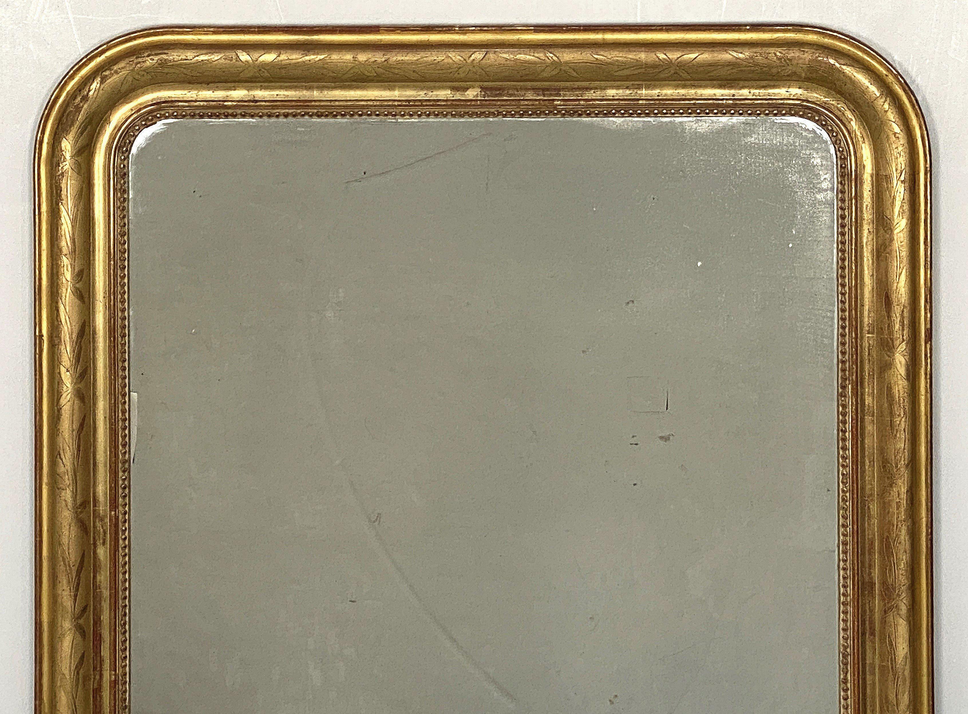 Large Louis Philippe Arch Top Gilt Mirror (H 49 1/4 x W 34 5/8) For Sale 3