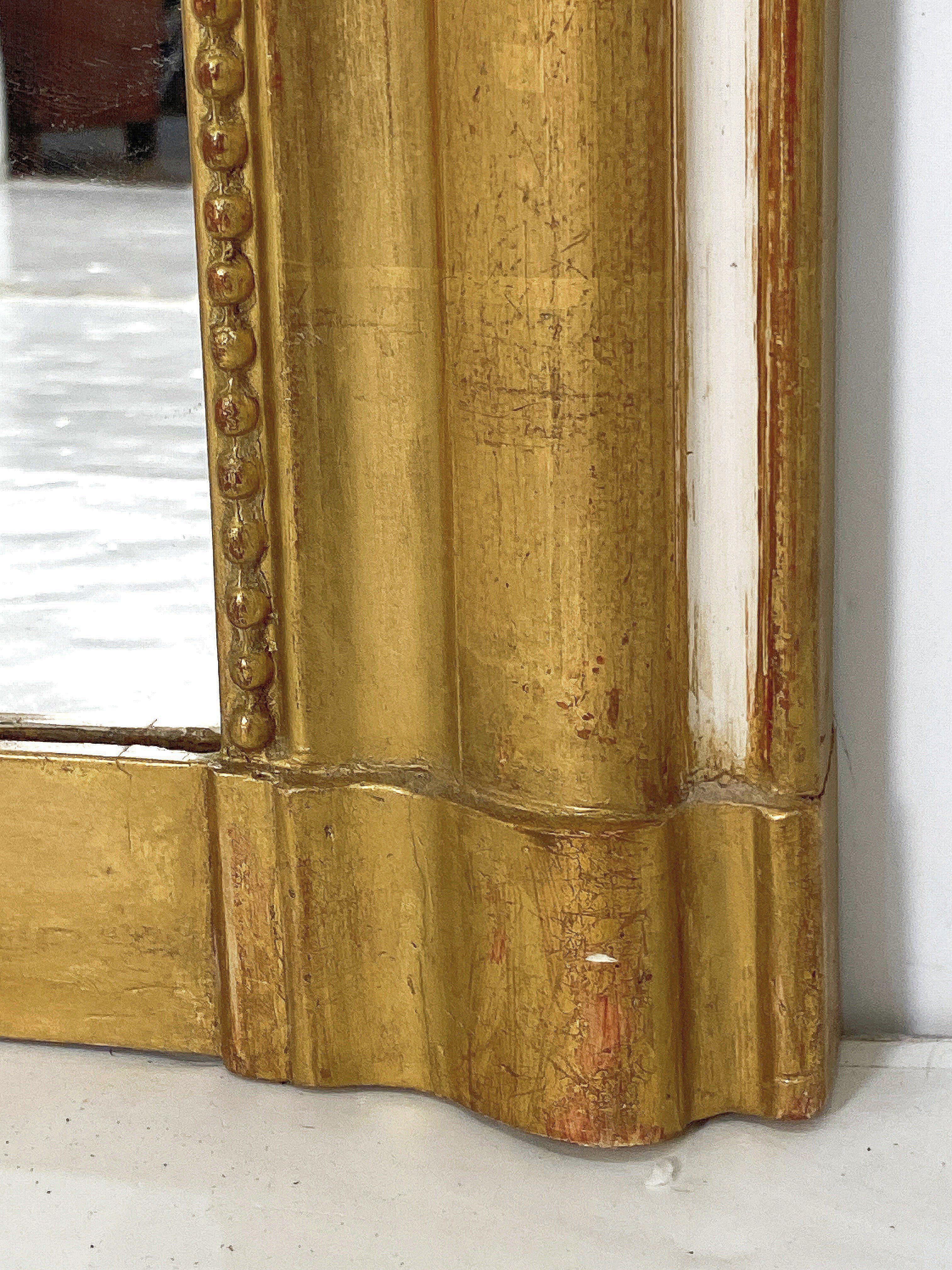 Large Louis Philippe Arch Top Gilt Mirror (H 52 7/8 x W 39) For Sale 1