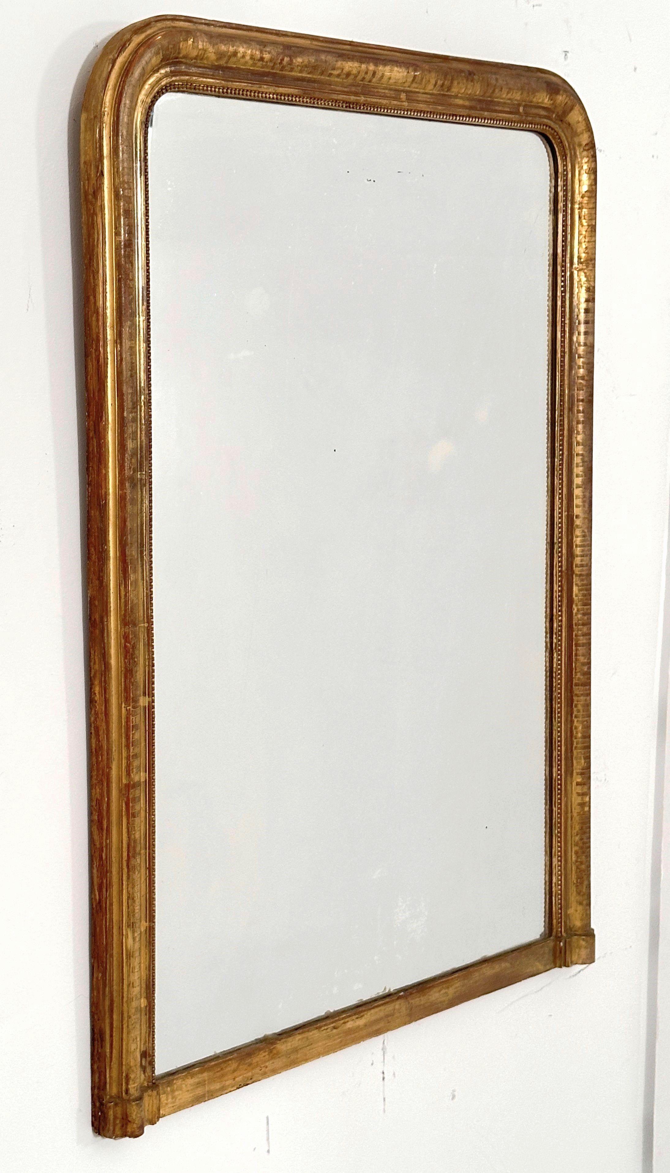 Großer Wand- oder Flurspiegel mit Arch-Top von Louis Philippe (H 47 1/4 x W 37 3/8) (Französisch) im Angebot