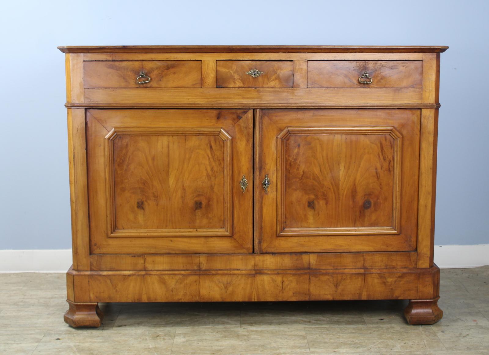 French Large Louis Philippe Buffet in Walnut