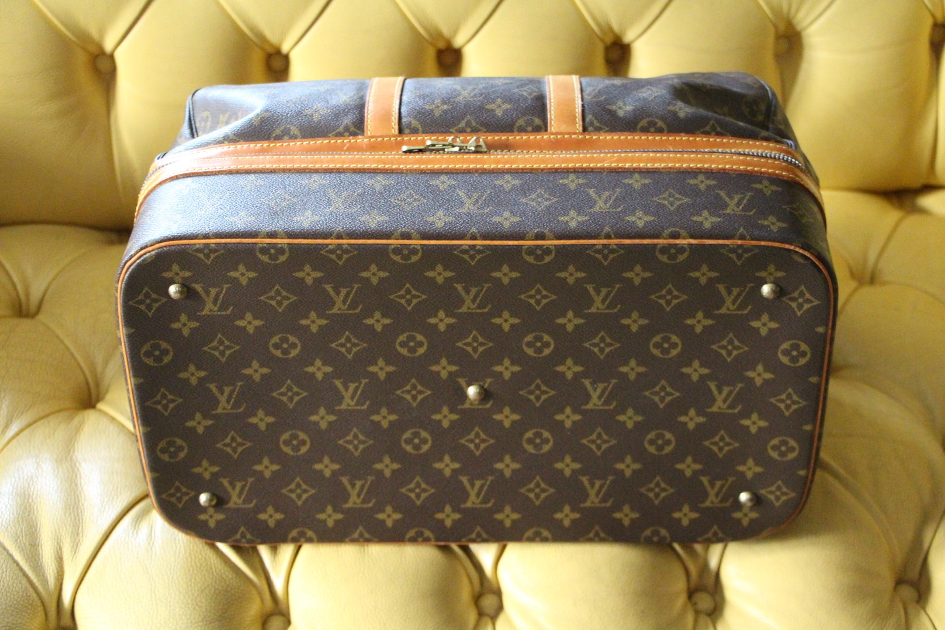 Large Louis Vuitton Bag, Large Louis Vuitton Duffle Bag In Good Condition In Saint-ouen, FR