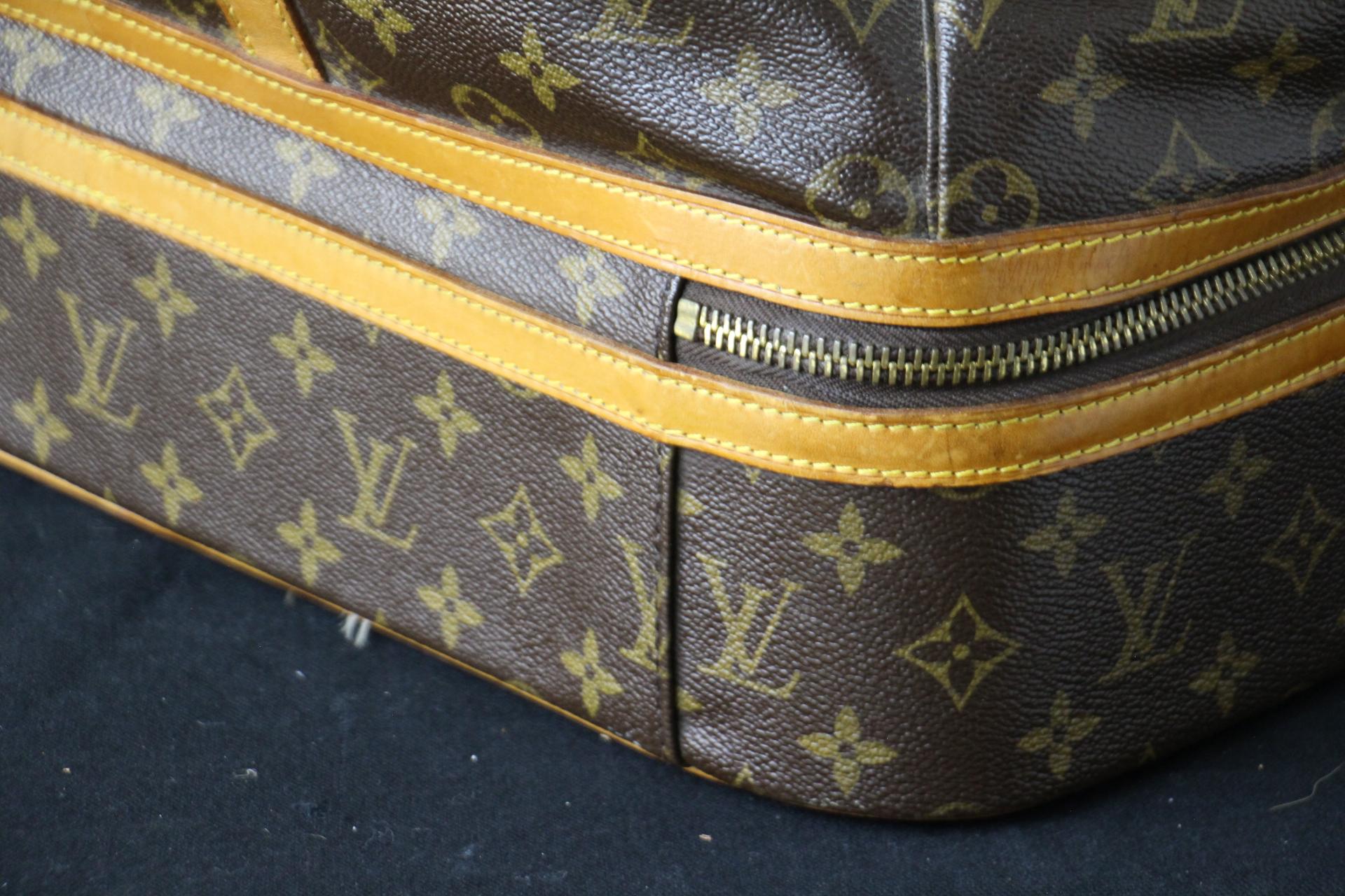 Grand sac Louis Vuitton, grand sac à poussière Louis Vuitton, sac Boston 6