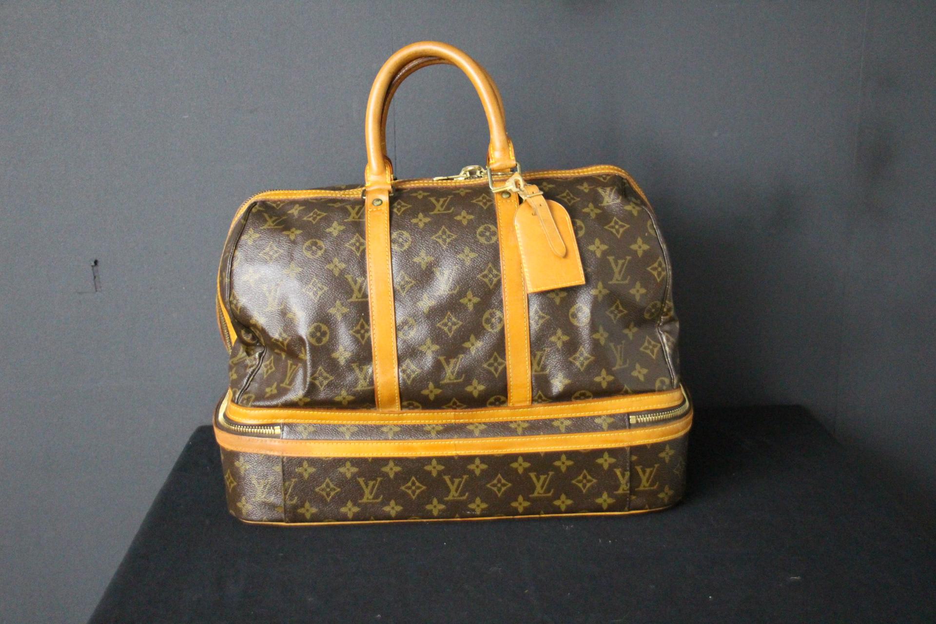 Women's or Men's Large Louis Vuitton Bag, Large Louis Vuitton Duffle Bag, Vuitton Boston Bag For Sale
