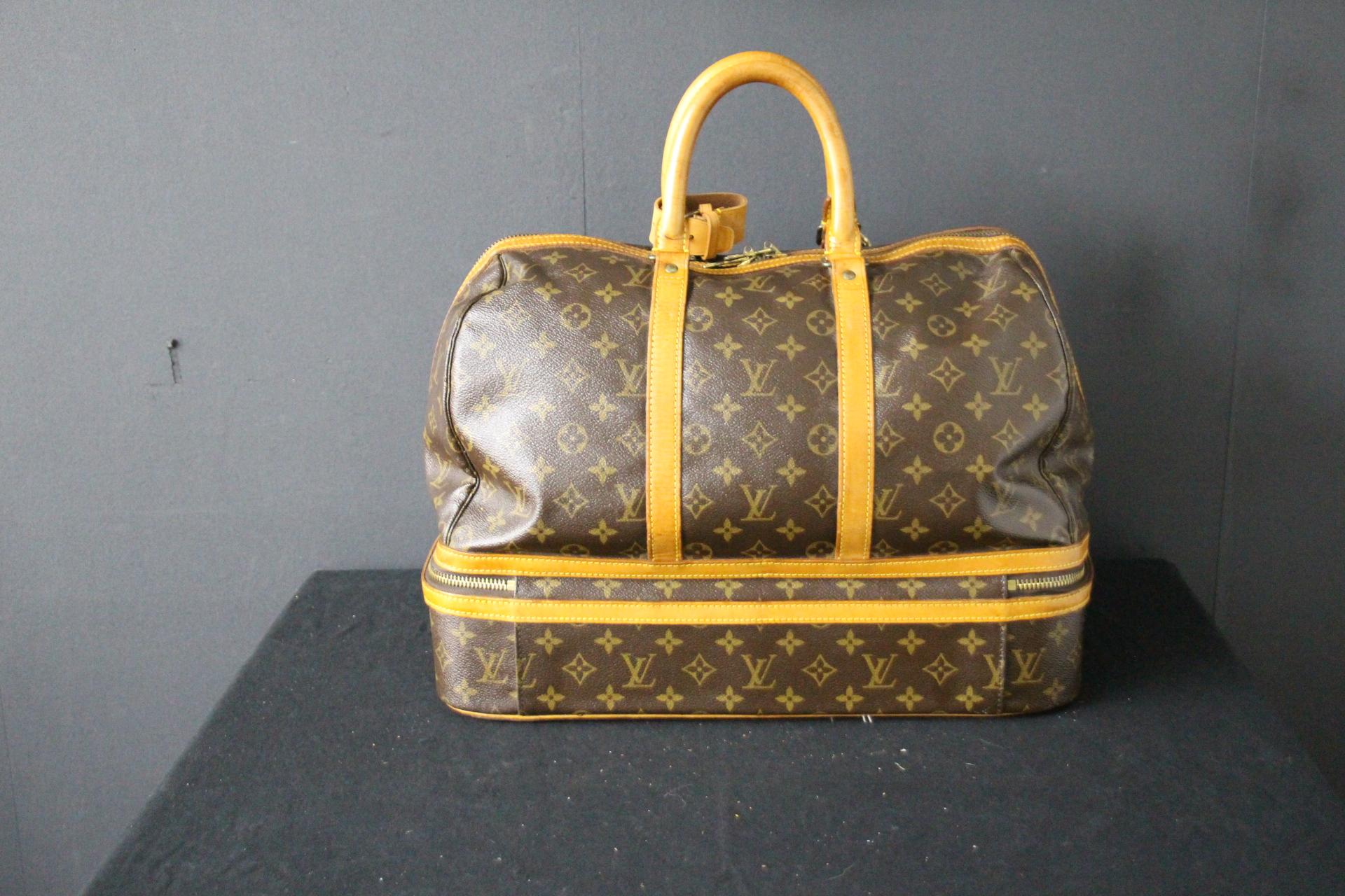 Women's or Men's Large Louis Vuitton Bag, Large Louis Vuitton Duffle Bag, Vuitton Boston Bag For Sale