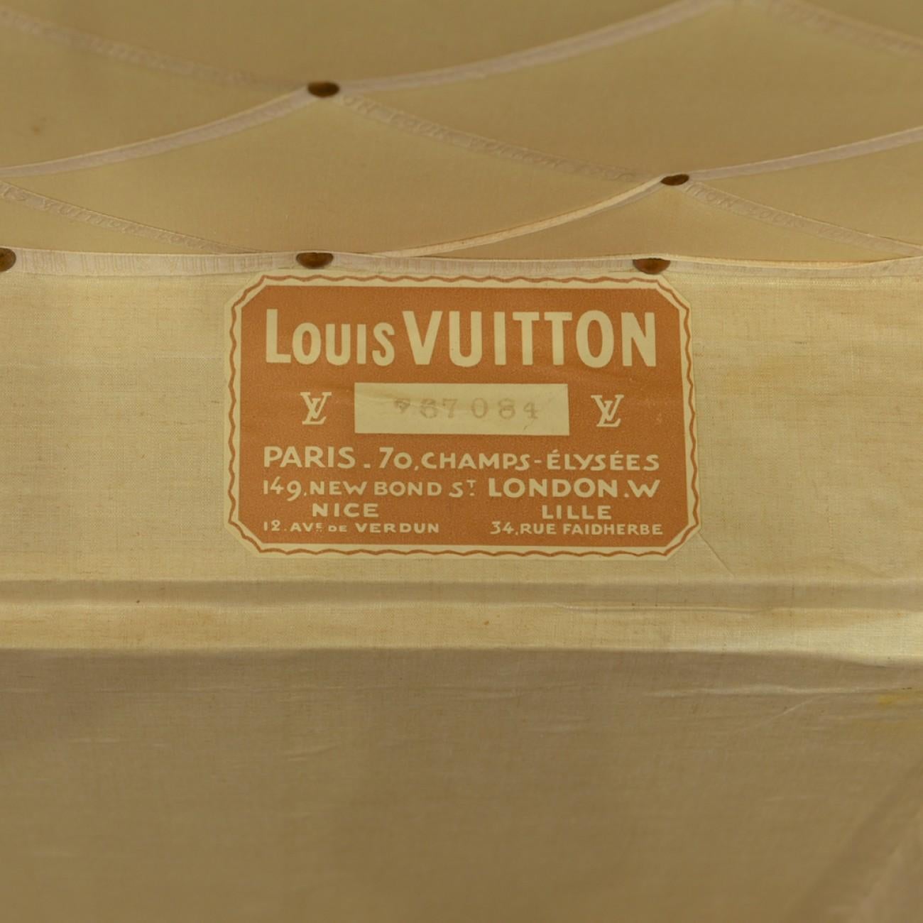 Large Louis Vuitton Orange Steamer Trunk, circa 1925 2