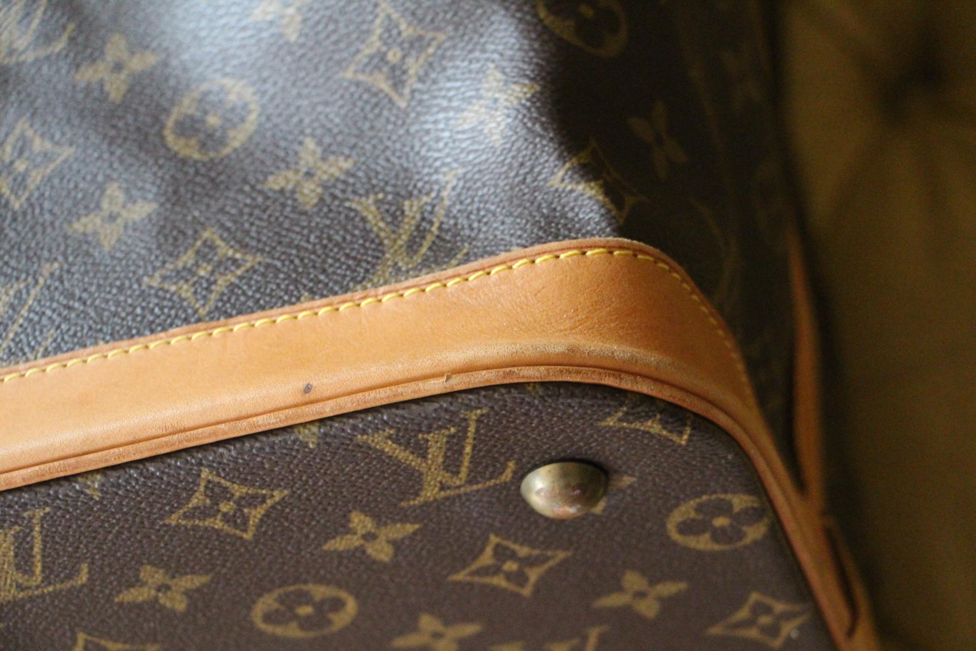 Large Louis Vuitton Travel Bag 50 8
