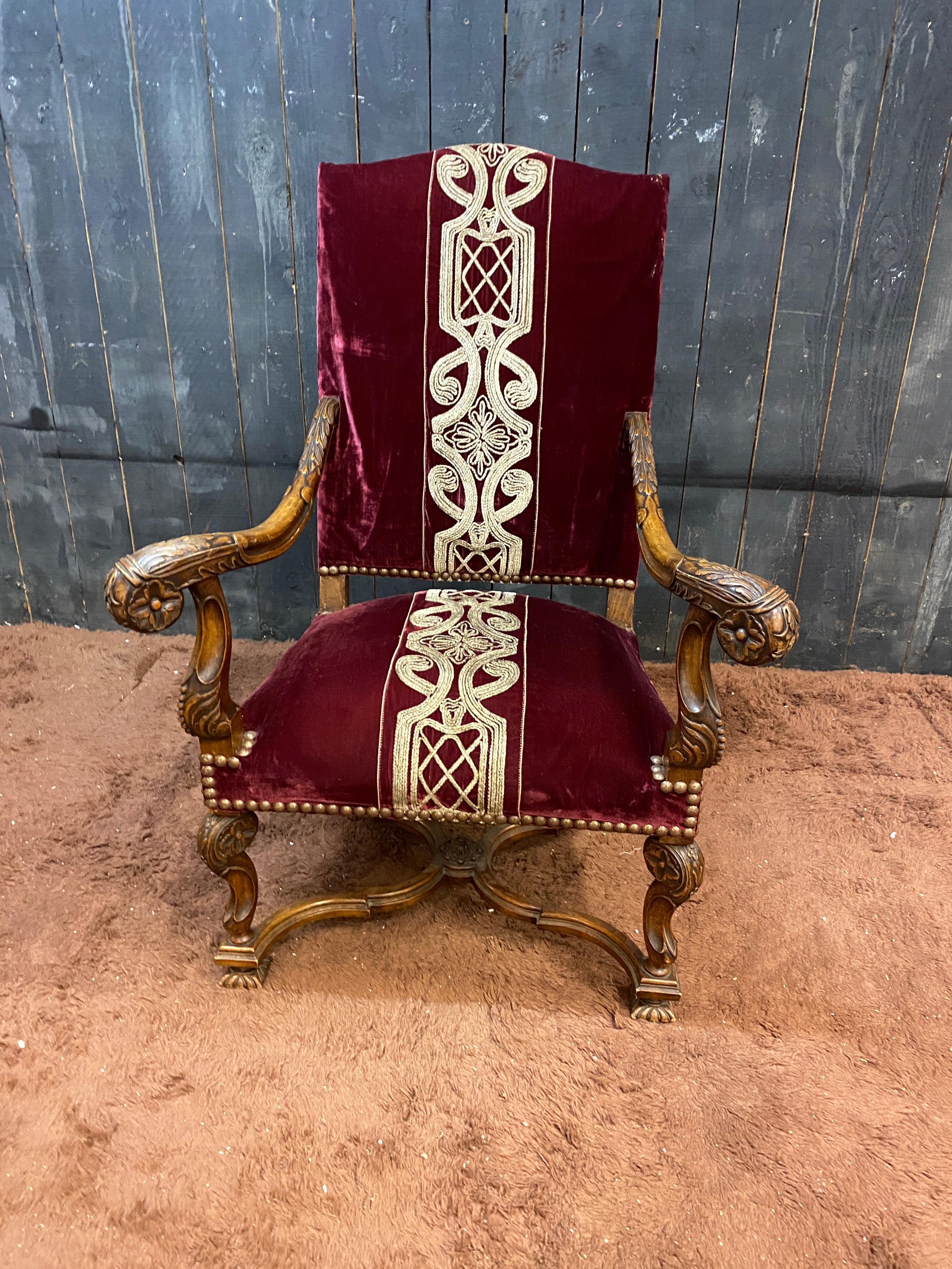 French Large Louis XIII style armchair, in walnut, from the 19th century. New fabric For Sale