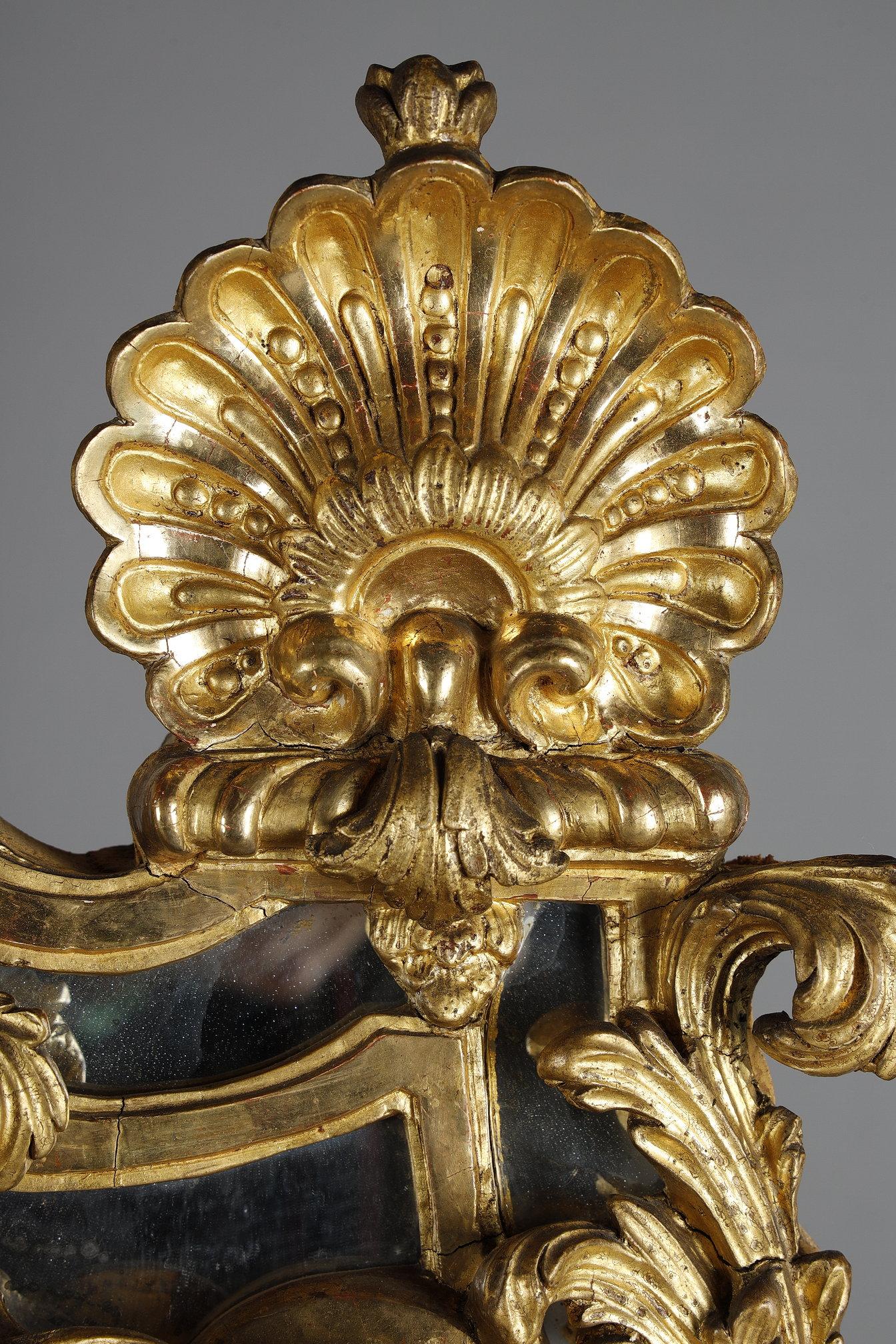 Large Louis XIV mirror decorated with shells, foliage and masks For Sale 6