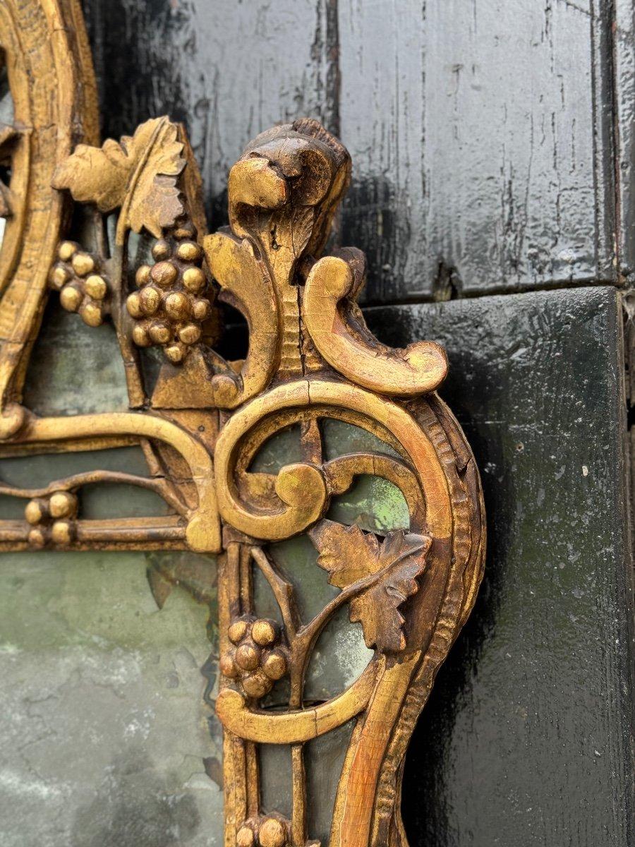 Large Louis XV Pareclosed Mirror In Carved And Gilded Wood, France 18th Century For Sale 3