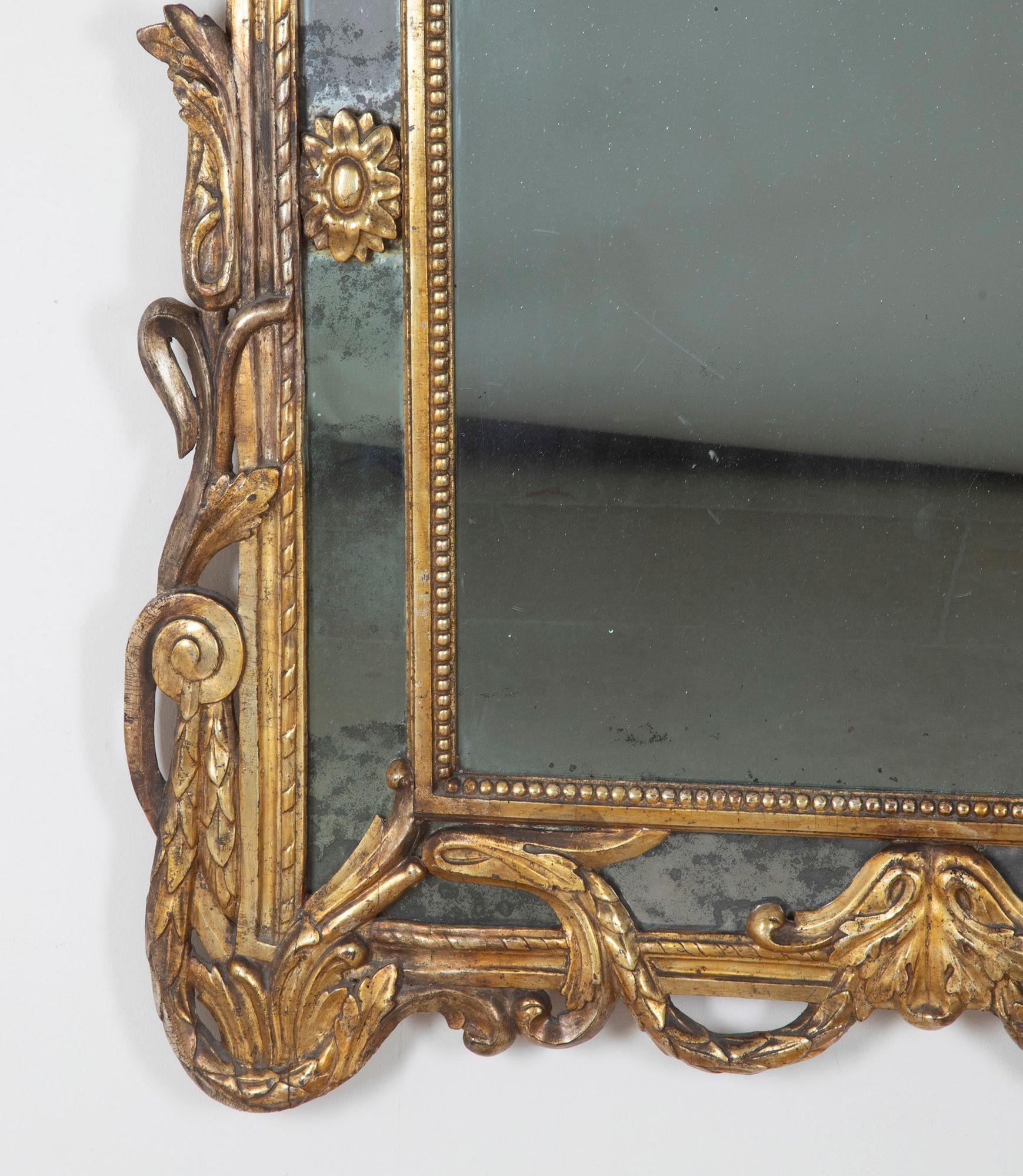 Grande specchio dorato rococò del periodo Luigi XV in vendita 1