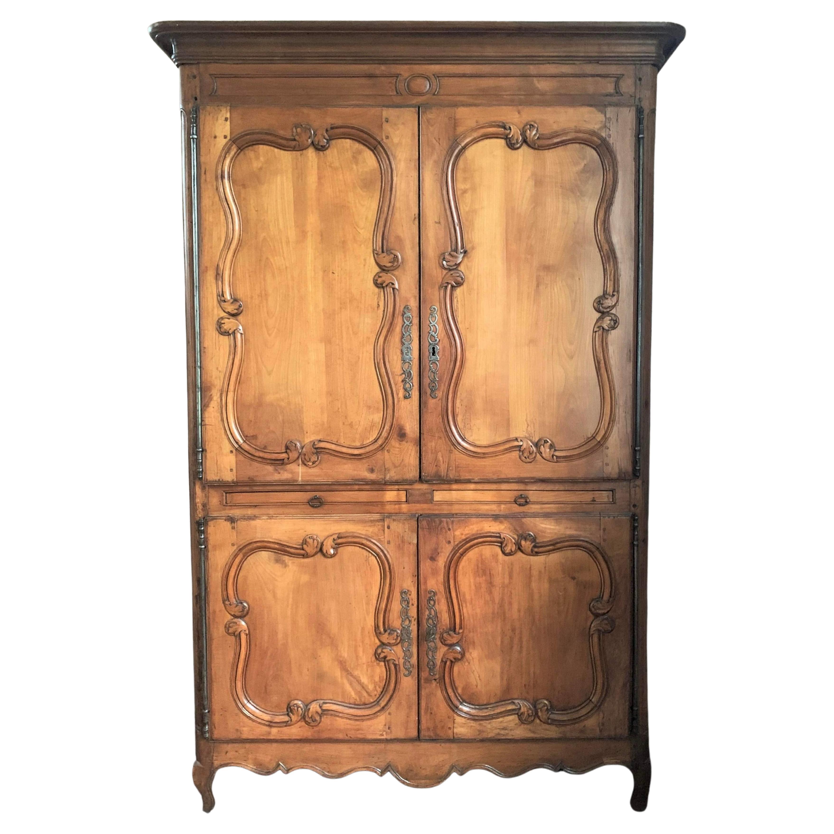 Large Louis XV Provencal Sideboard circa 1750 For Sale