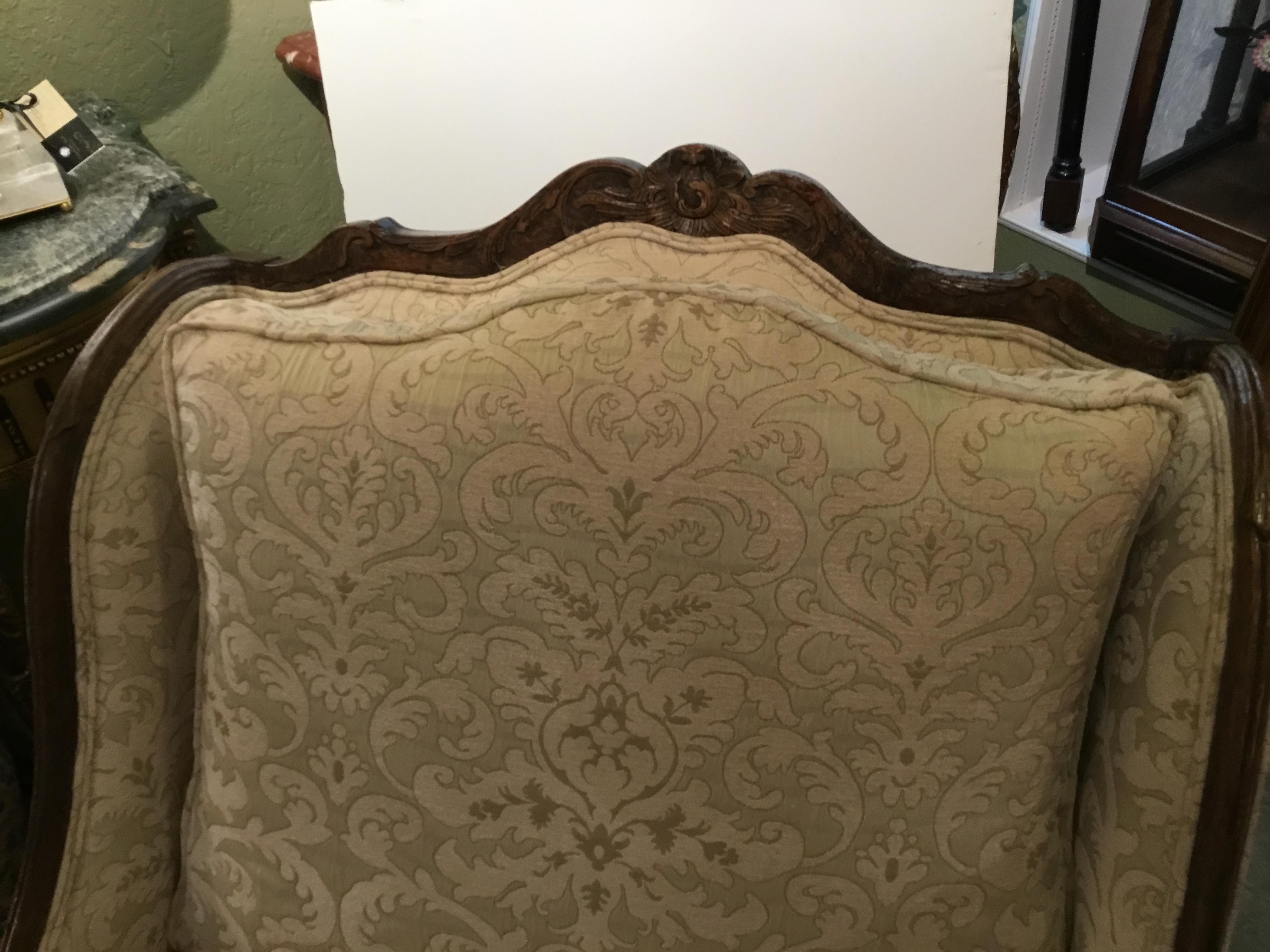 Large Louis XV Rococo Style Carved Walnut, Early 19th Century Chaise Lounge 5