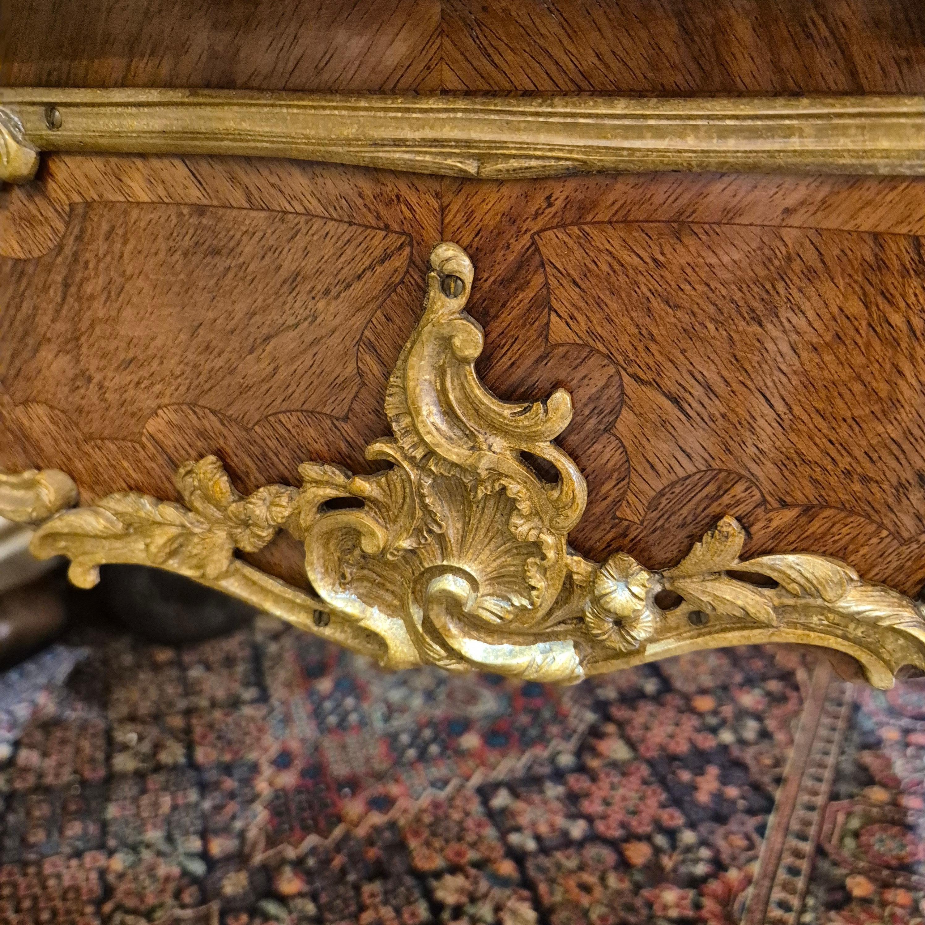 Large Louis XV style flat desk, marquetry and gilt bronze, 19th century work For Sale 7