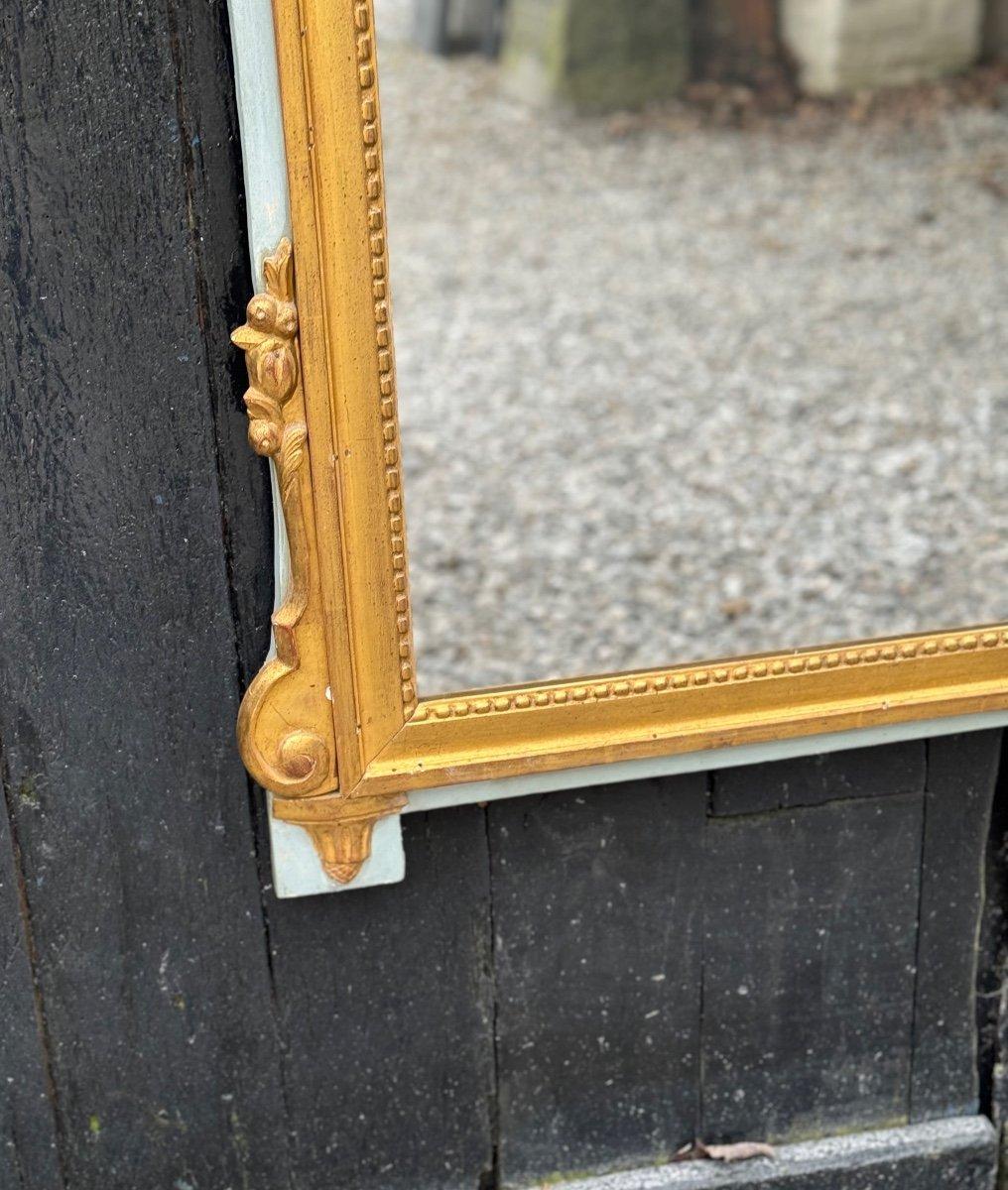 Grande specchio Luigi XVI in legno intagliato e dorato, Francia, XVIII secolo In condizioni ottime in vendita a Honnelles, WHT
