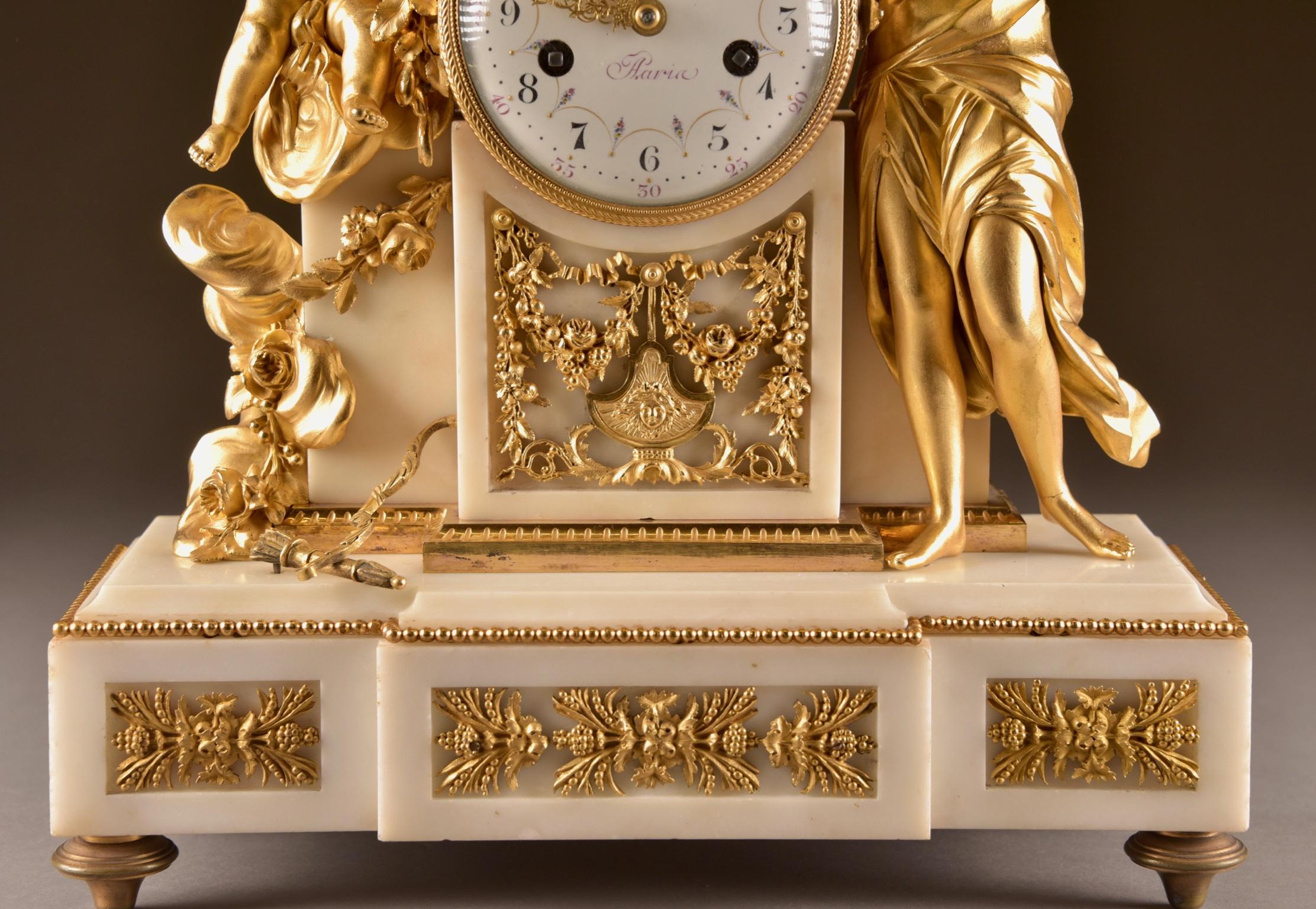 French Large Louis XVI clock (1780), Venus and cherub, Amor wird seiner Waffen beraubt