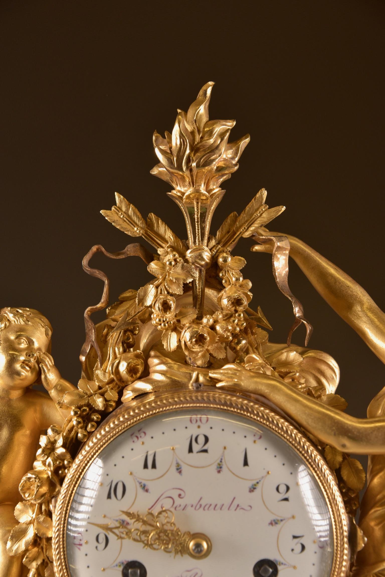 Late 18th Century Large Louis XVI clock (1780), Venus and cherub, Amor wird seiner Waffen beraubt