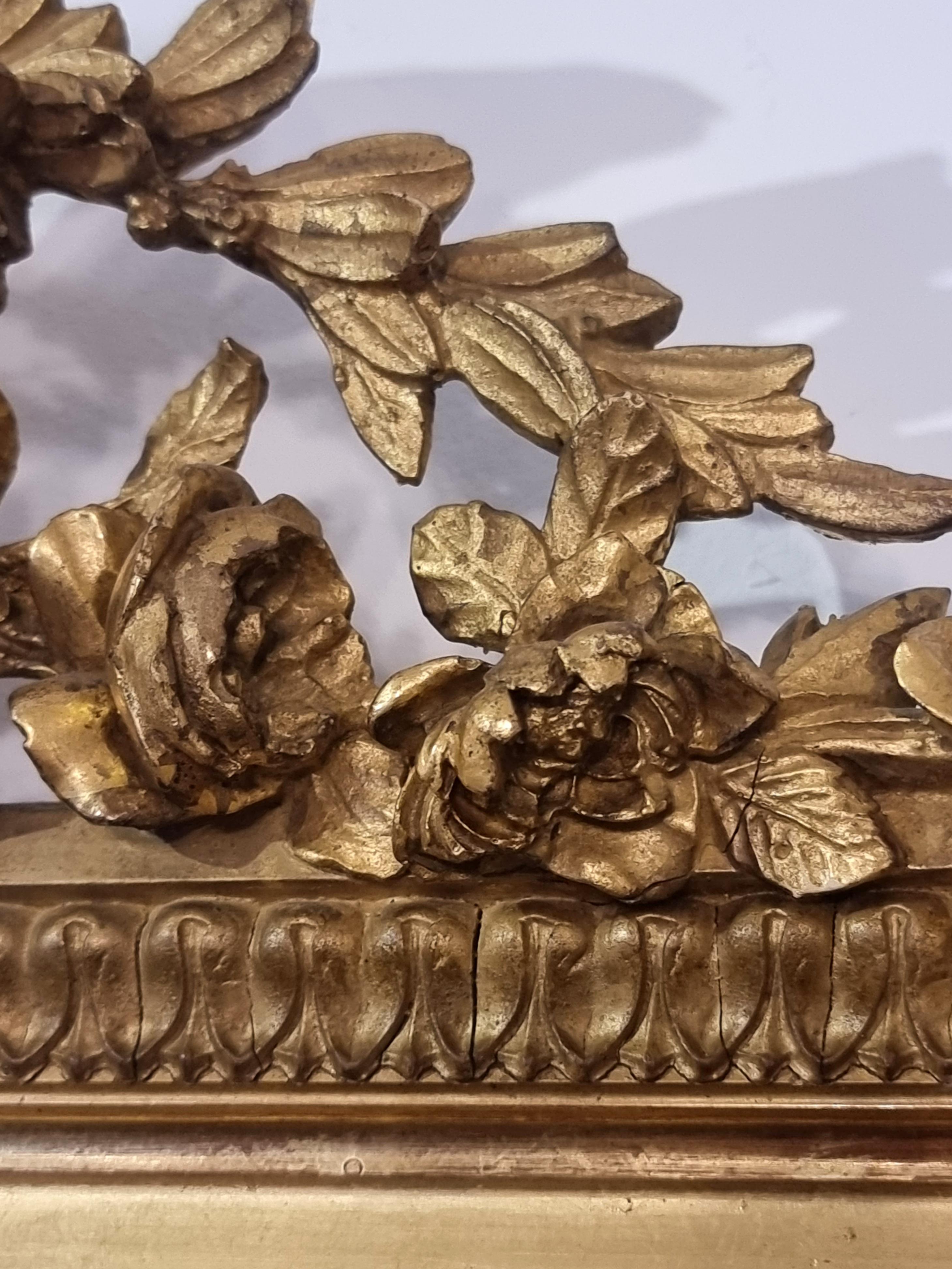 Großer Spiegel aus der Louis-XVI-Periode, goldenes Holz, spätes 18. Jahrhundert im Angebot 2