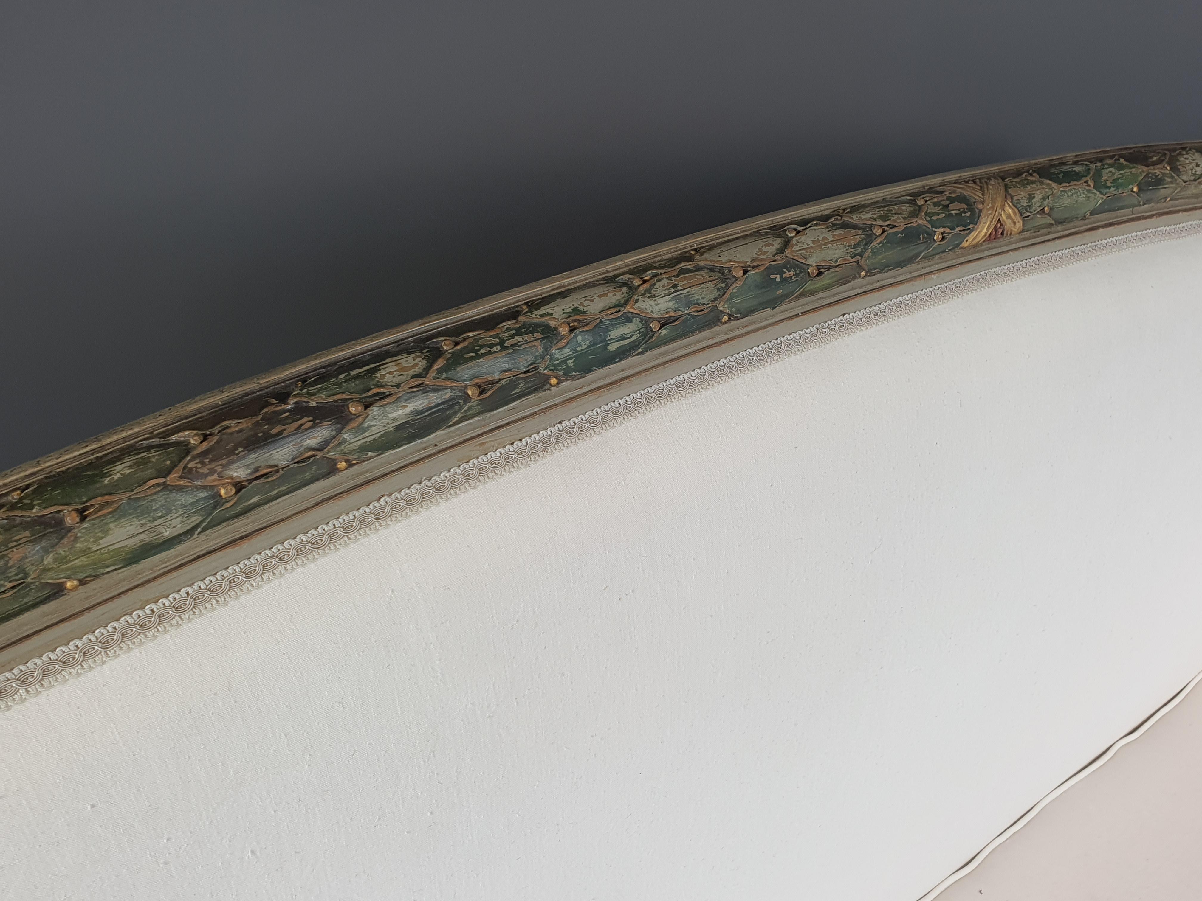 Großes Louis XVI.-Sofa / Tagesbett aus Rechampi-Holz und vergoldetem, lackiertem Holz im Angebot 5