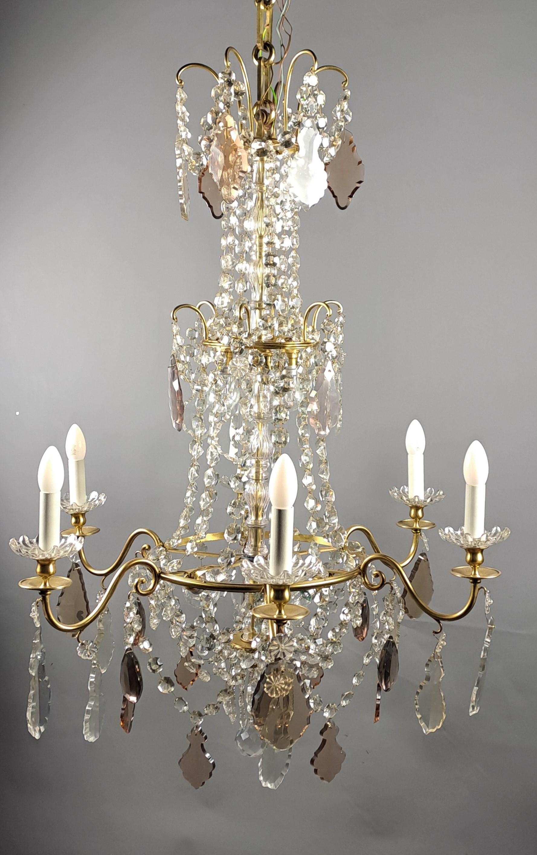 Large Louis XVI Style Chandelier In Crystal And Gilded Bronze In Good Condition For Sale In BARSAC, FR