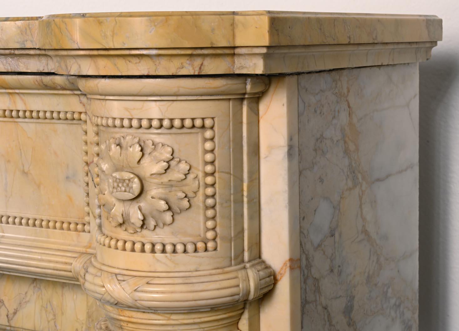 Large Louis XVI style mantel in yellow Sienna marble For Sale 4