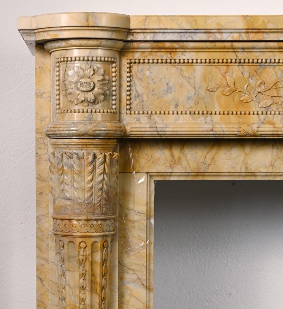 Large Louis XVI style mantel in yellow Sienna marble For Sale 2