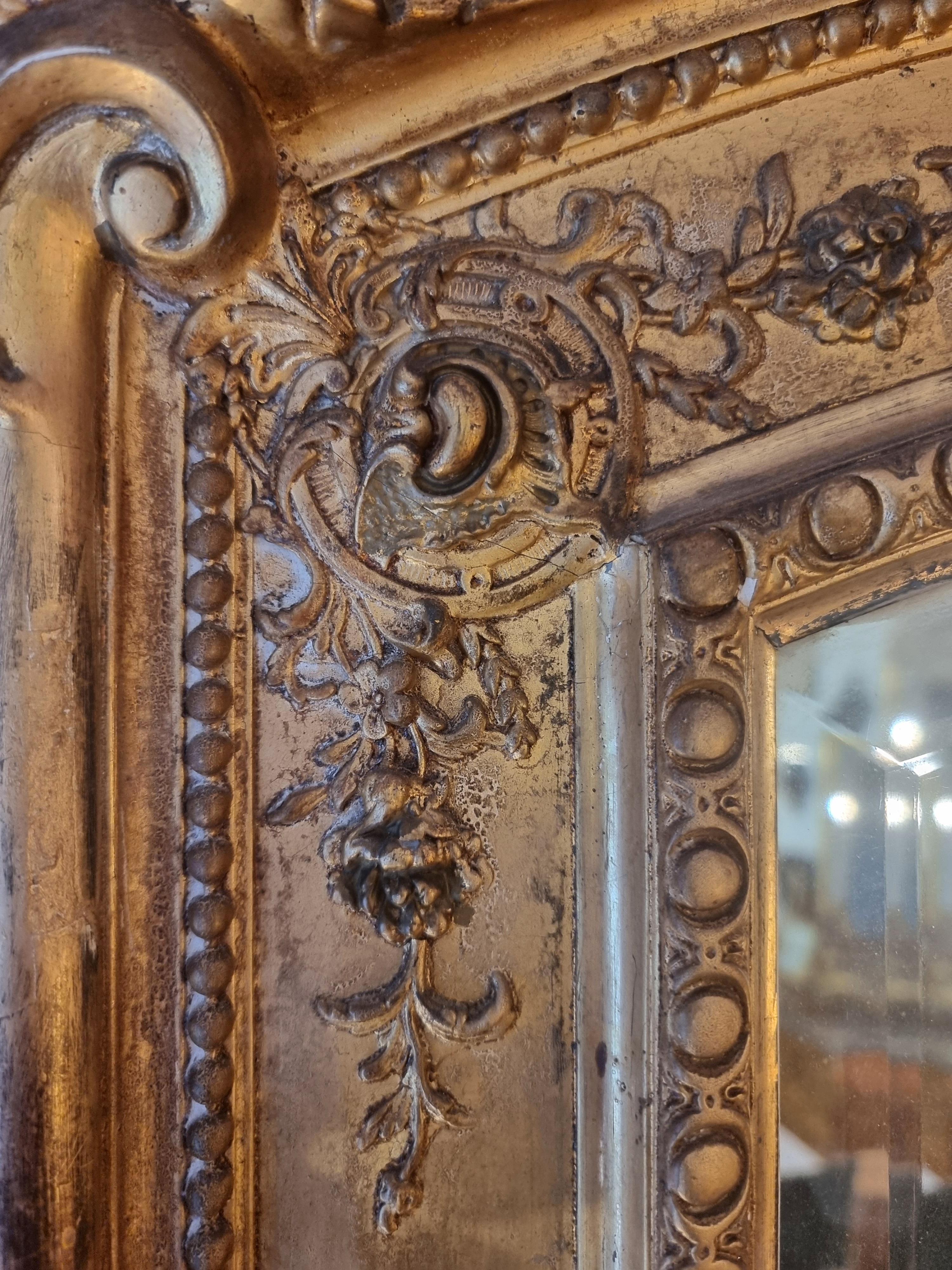 Grand miroir de style Louis XVI d'époque Napoléon III, bois doré, 19ème siècle Bon état - En vente à SAINT-OUEN-SUR-SEINE, FR