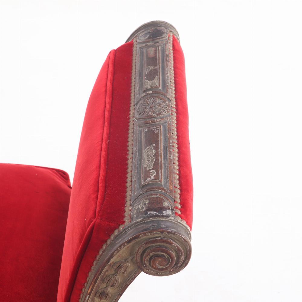 Large Louis XVI style upholstered walnut window bench, C 1900. In Good Condition In Philadelphia, PA