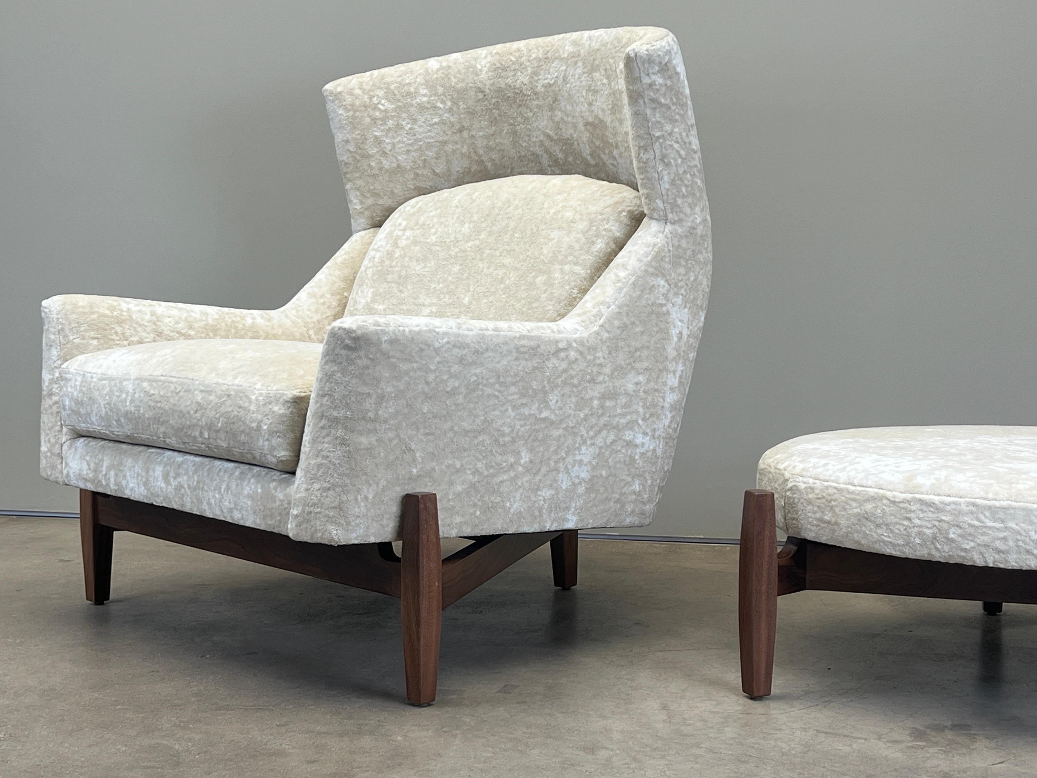 Large Lounge Chair and Ottoman by Jens Risom 13