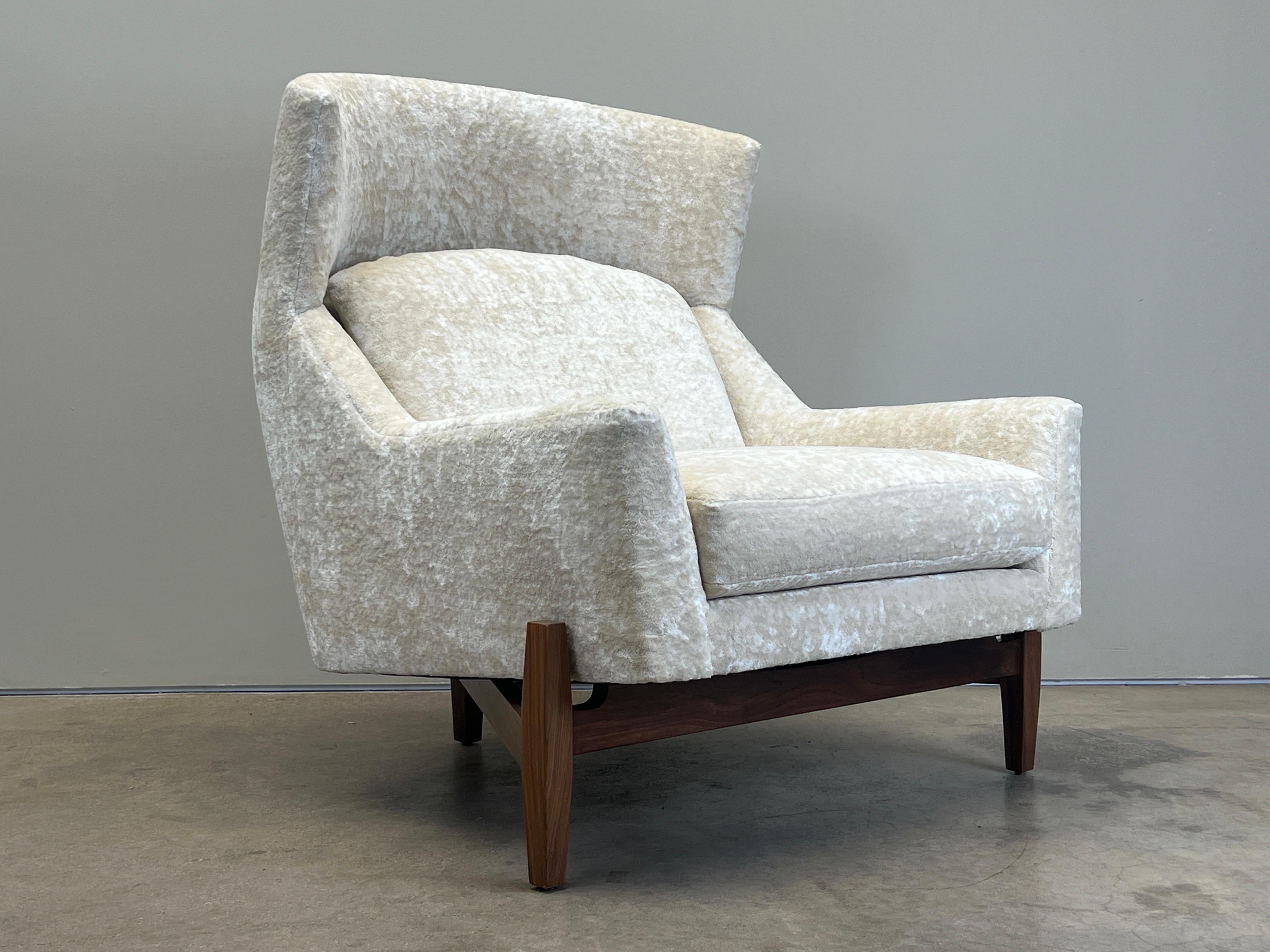 Large Lounge Chair and Ottoman by Jens Risom 1