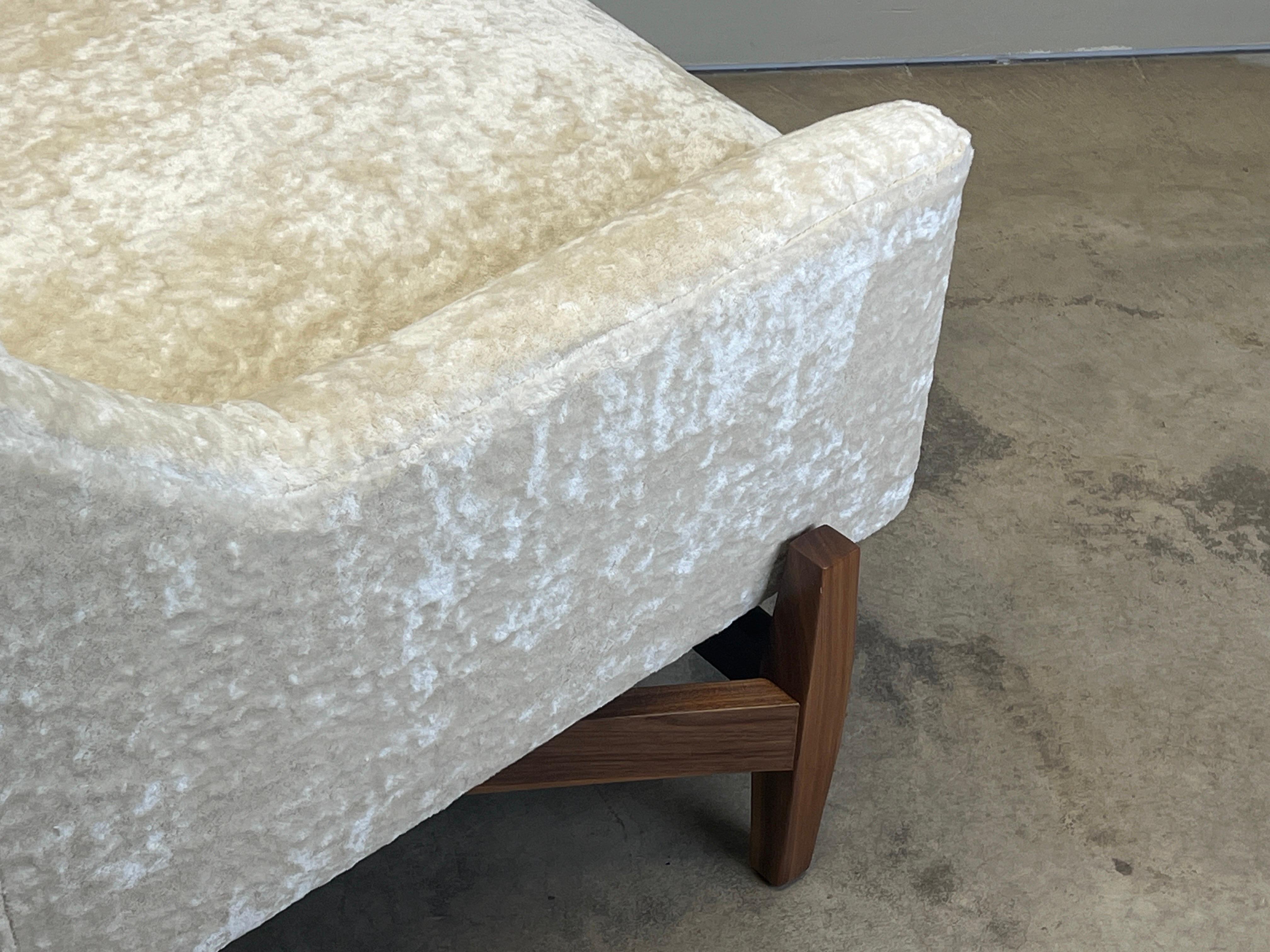 Large Lounge Chair and Ottoman by Jens Risom 3