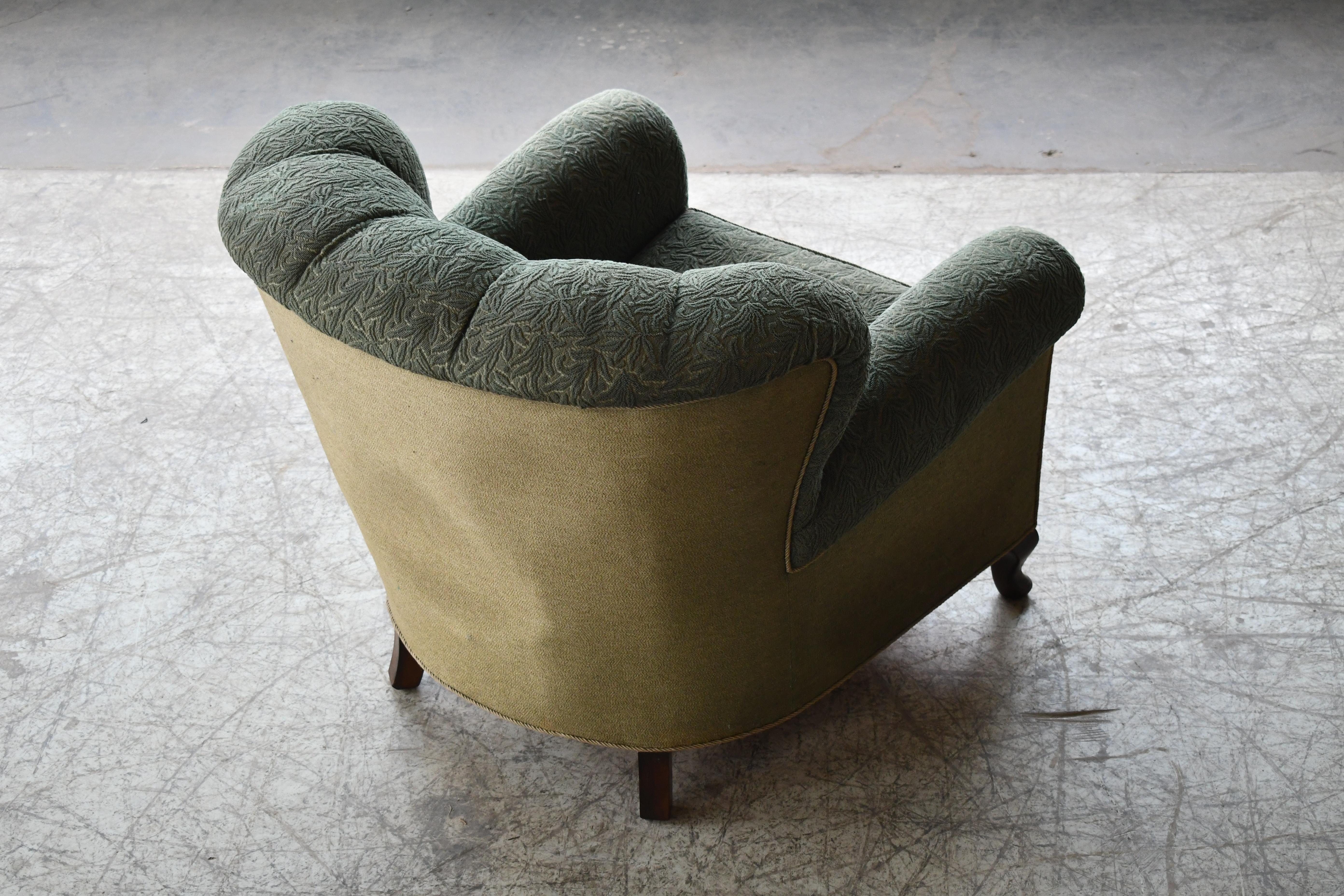 Large Lounge or Club Chair with Cabriole Legs, Denmark 1940's For Sale 1