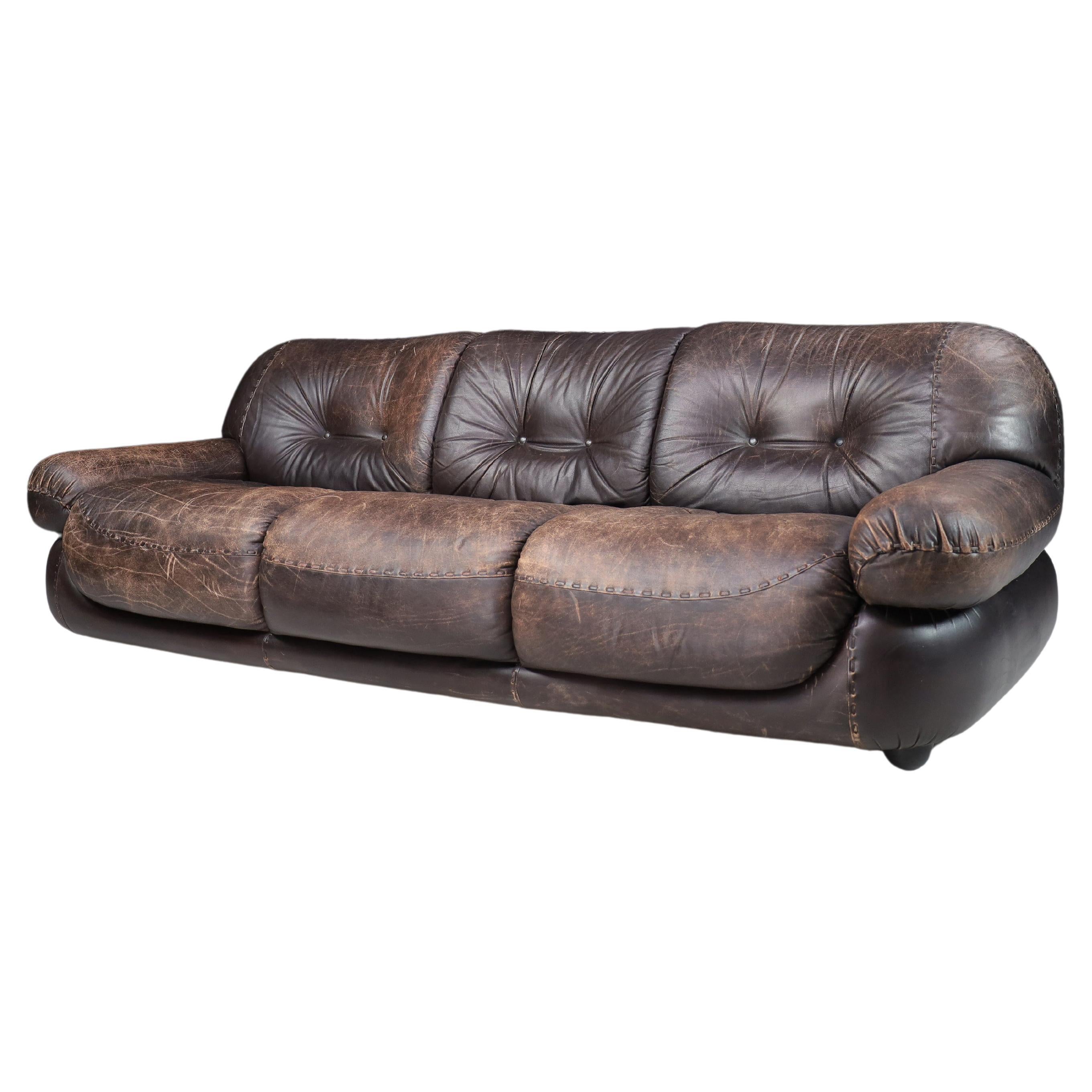 Large Lounge Sofa in Brown Leather by Sapporo for Mobil Girgi, Italy, 1970 For Sale