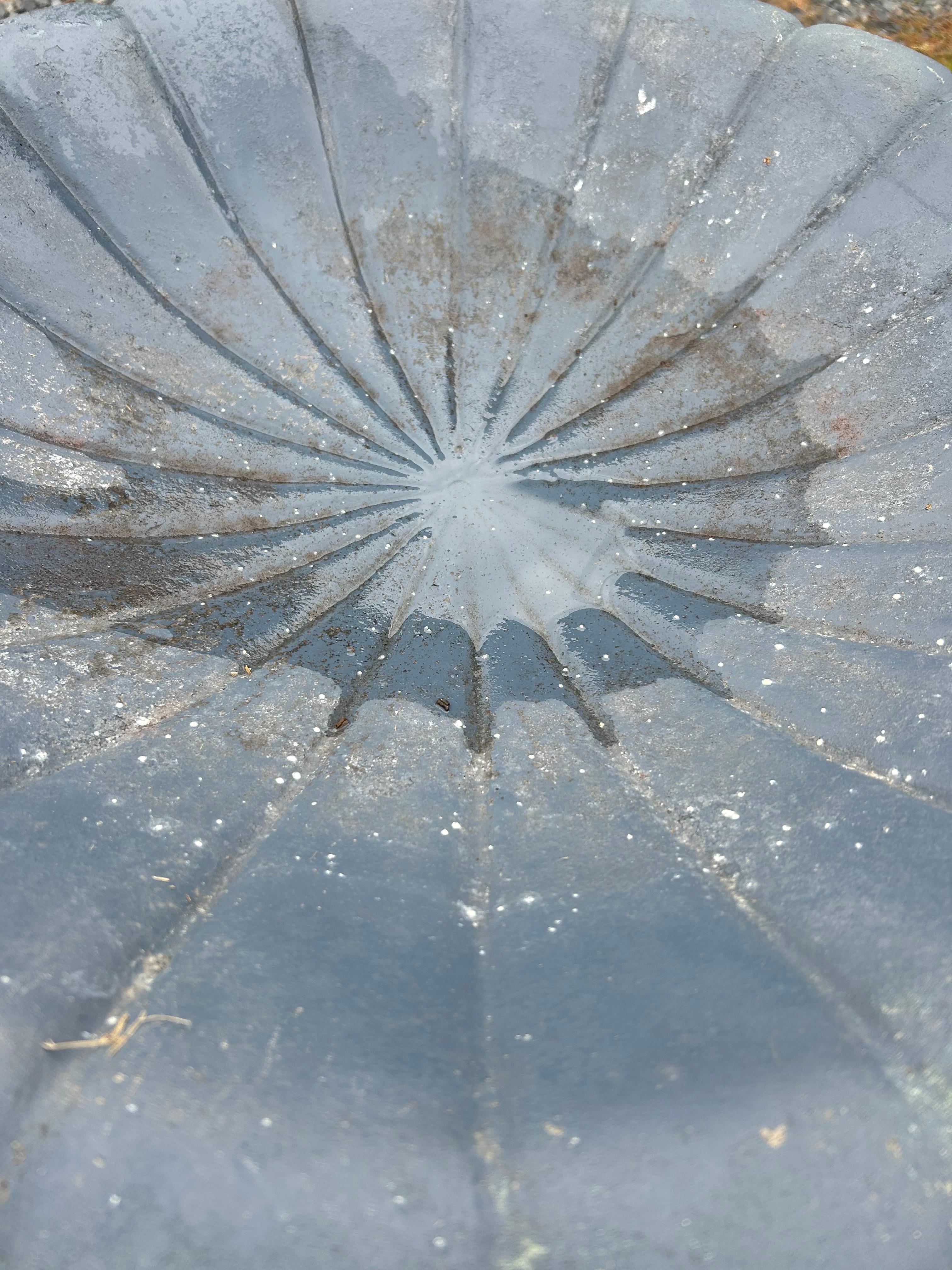 Scultura per uccelli da esterno in ferro e alluminio di grandi dimensioni in vendita 4