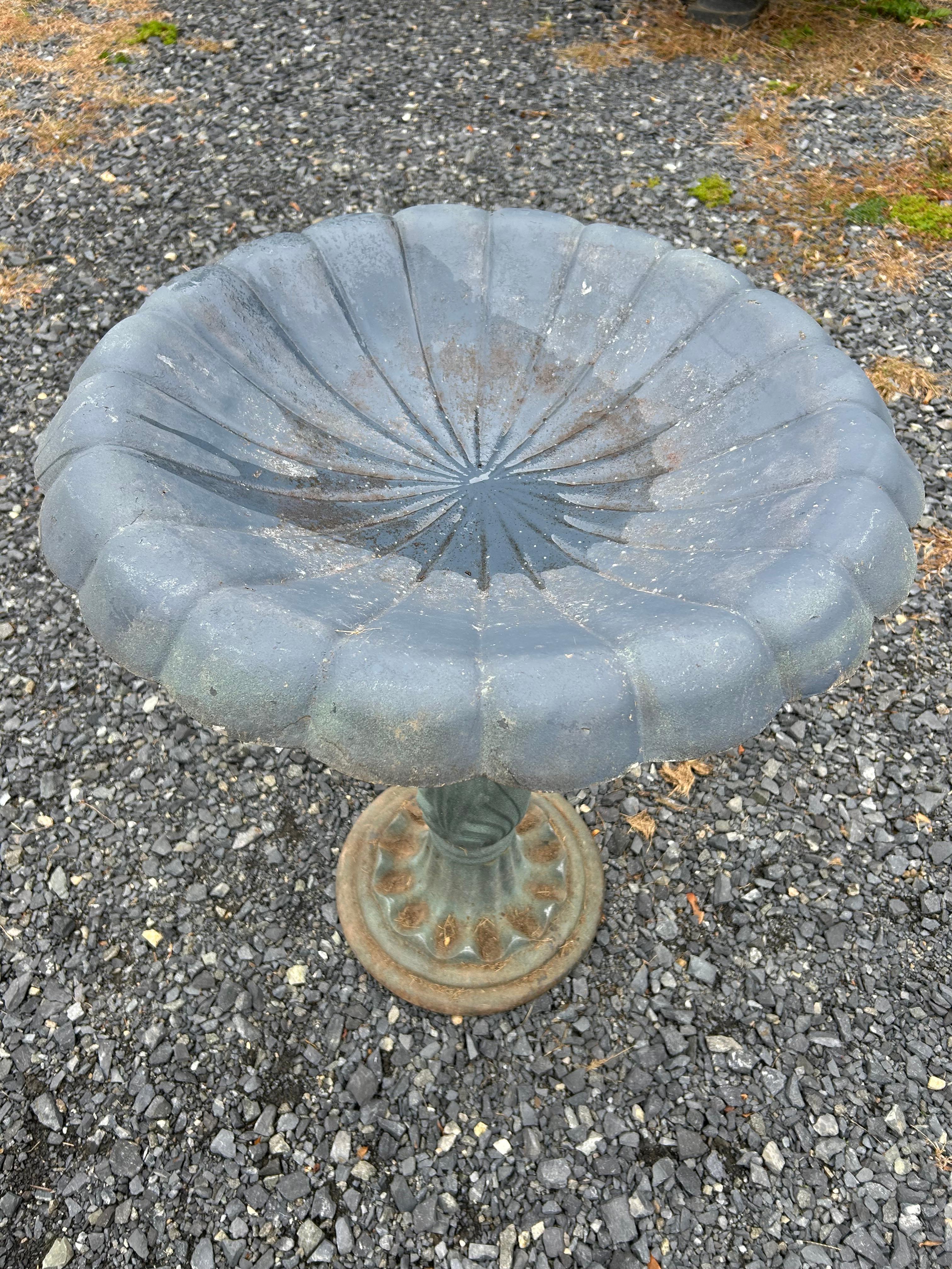 Scultura per uccelli da esterno in ferro e alluminio di grandi dimensioni in vendita 5