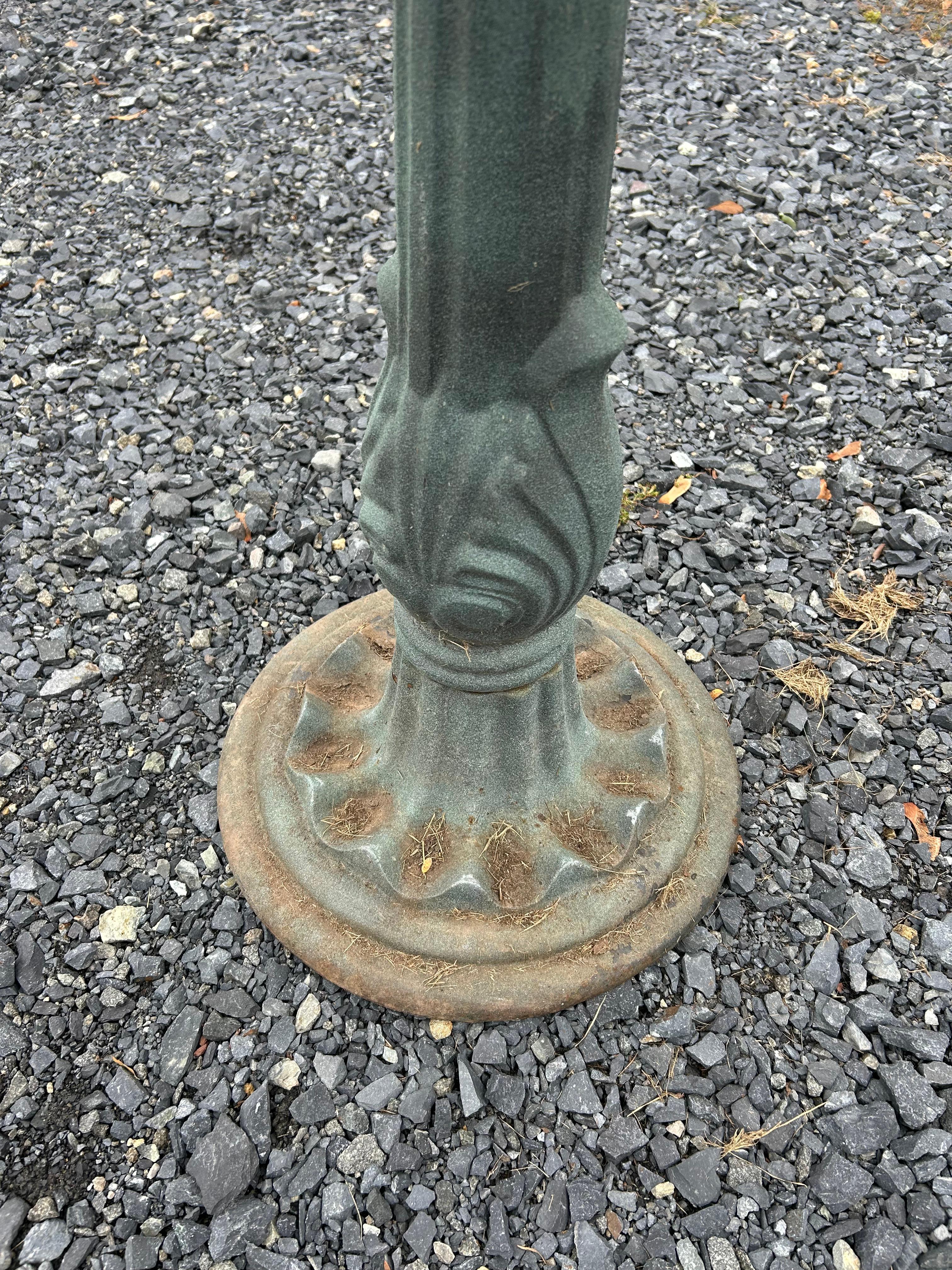 Scultura per uccelli da esterno in ferro e alluminio di grandi dimensioni in vendita 2