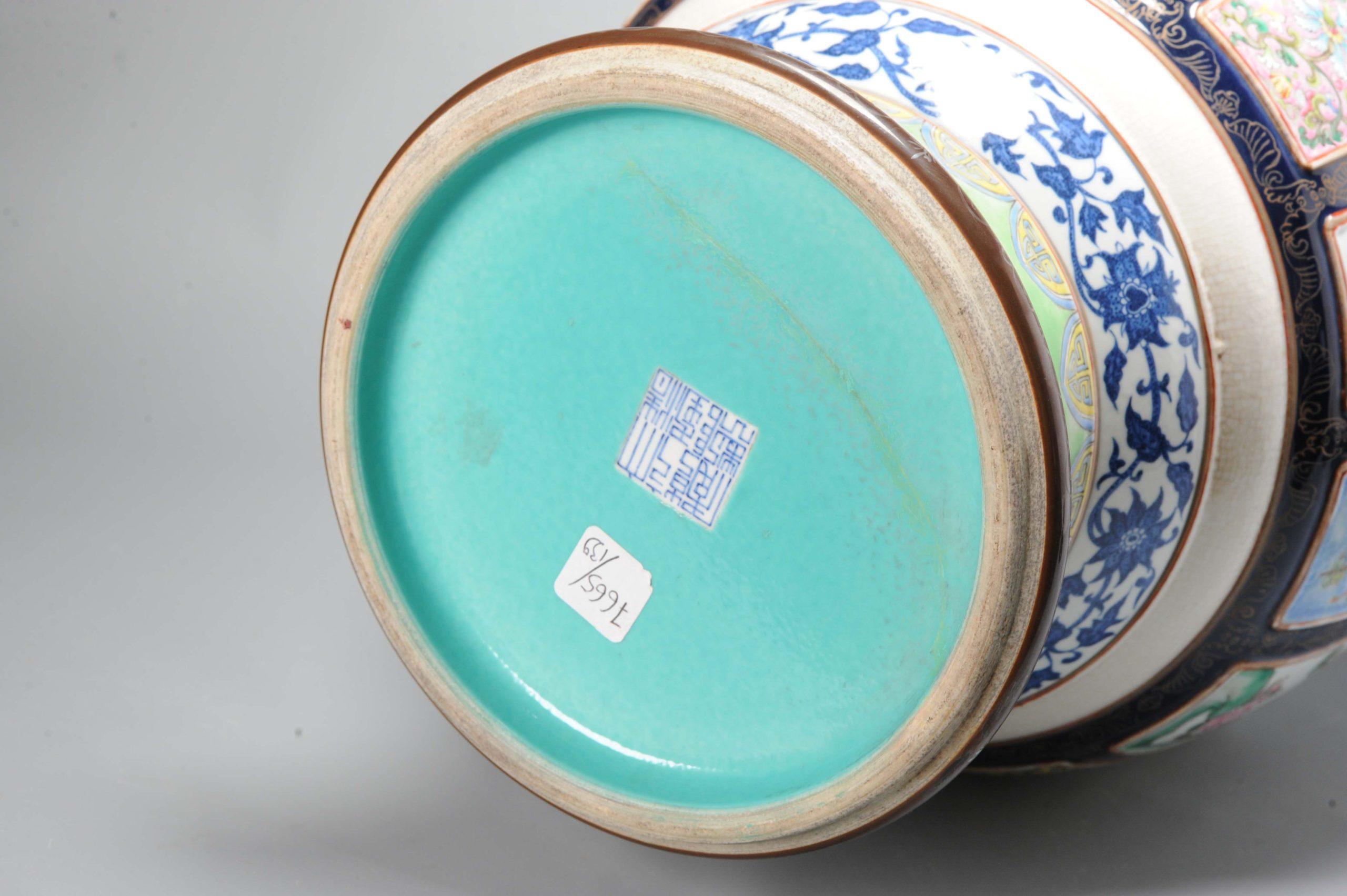 Ravissant vase moderne en porcelaine chinoise PROC en forme de palette de Fencai en vente 9