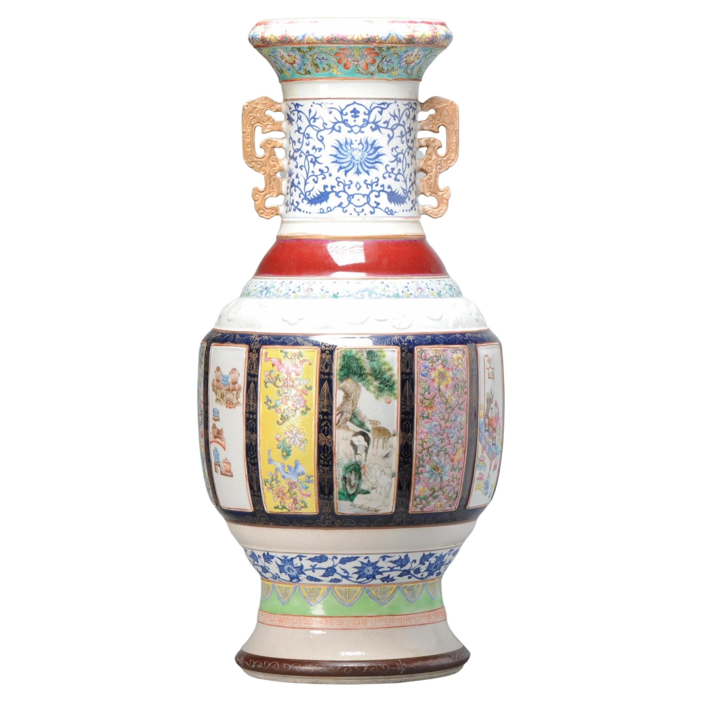 Ravissant vase moderne en porcelaine chinoise PROC en forme de palette de Fencai